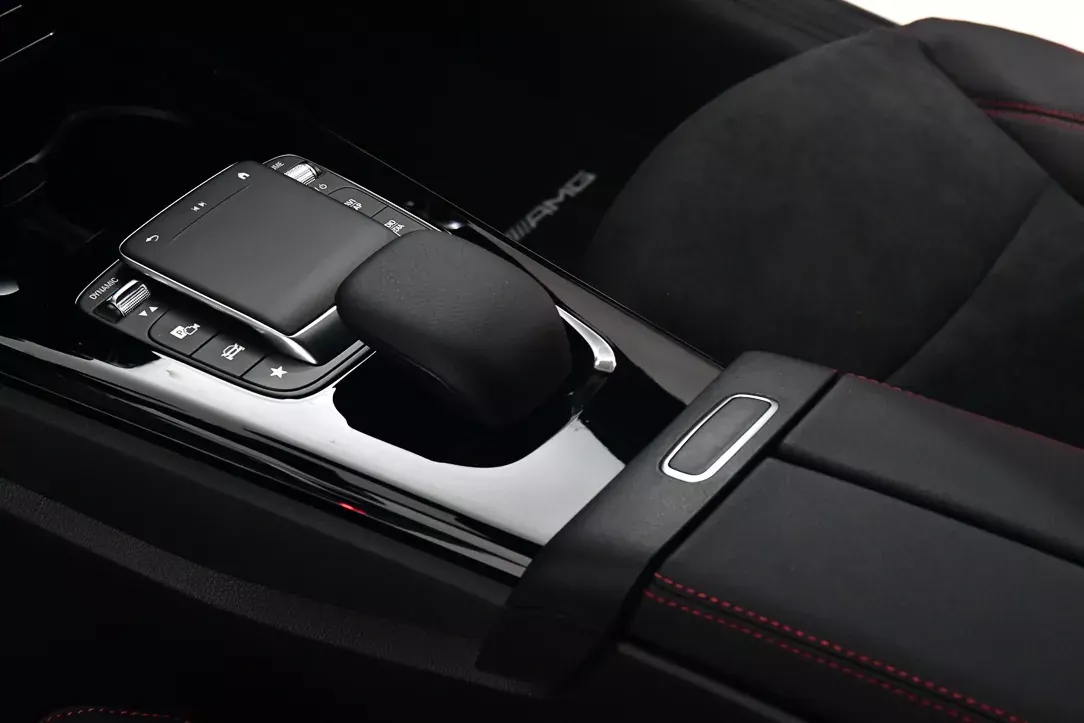 Mercedes-Benz CLA 180 d AMG Line Aut. 18