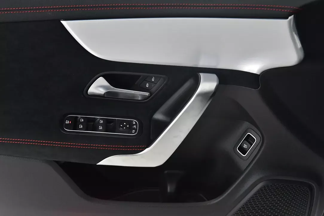 Mercedes-Benz CLA 180 d AMG Line Aut. 19