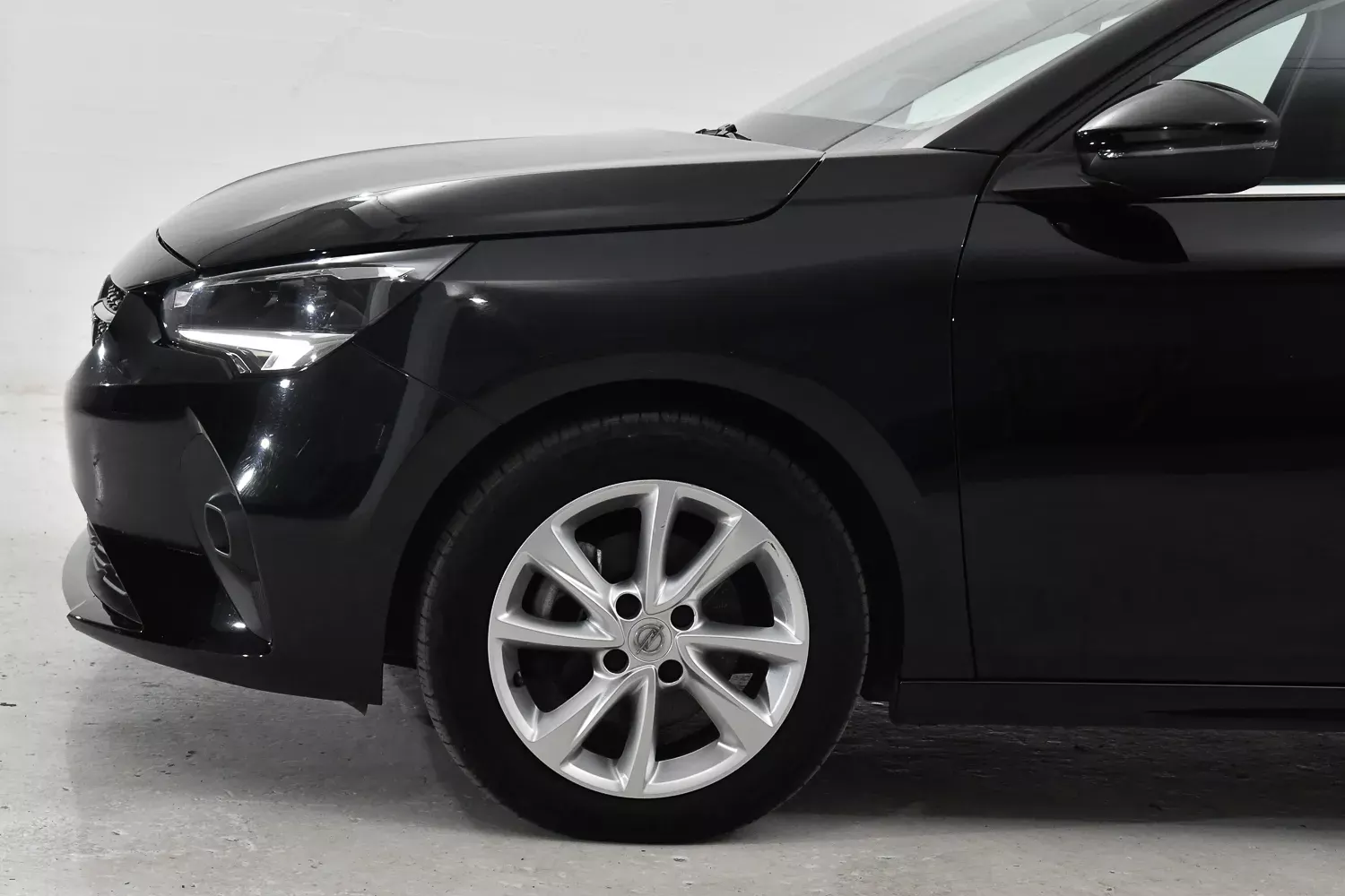 Opel Corsa 1.2 T Elegance 11