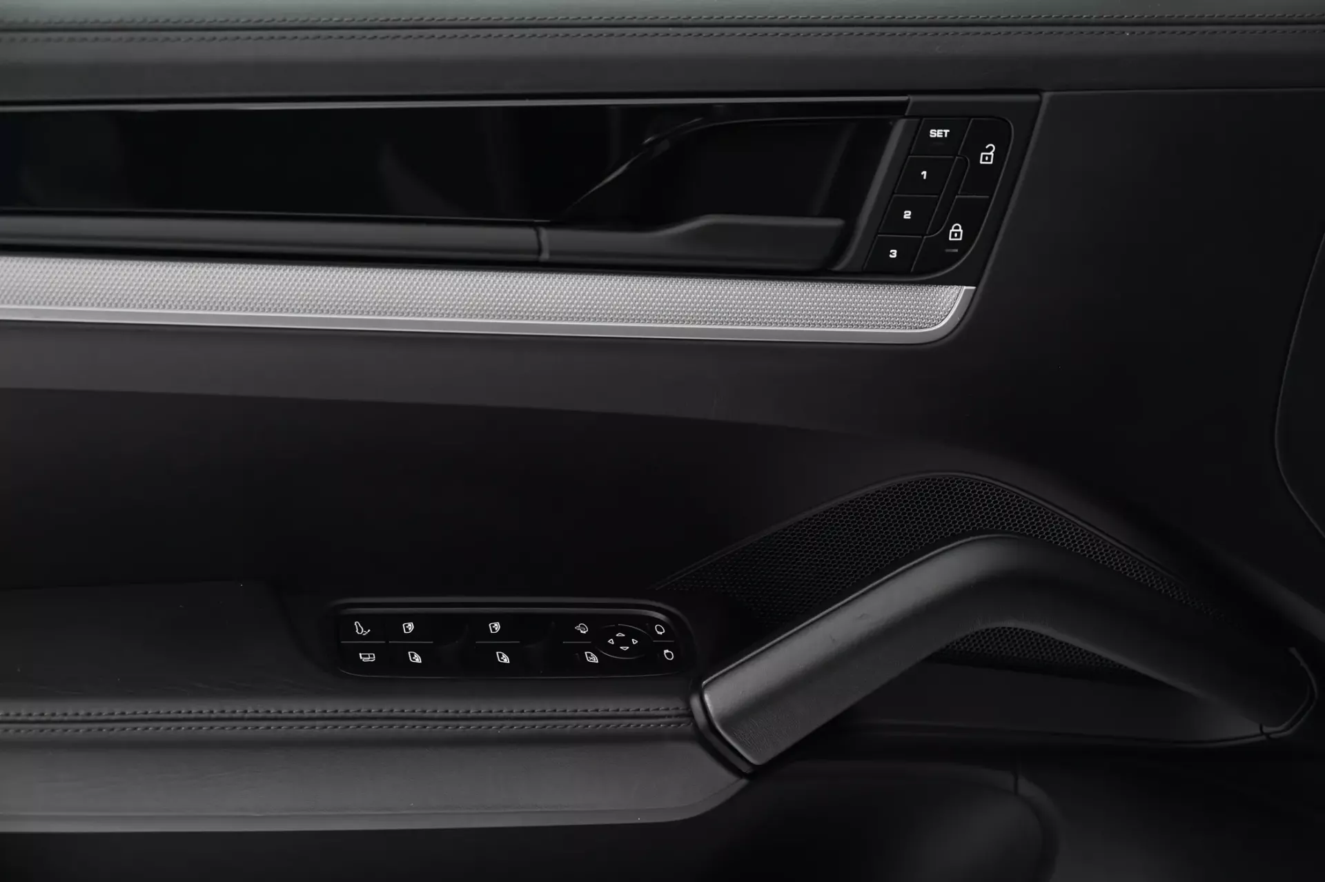 Porsche Cayenne E-Hybrid 34