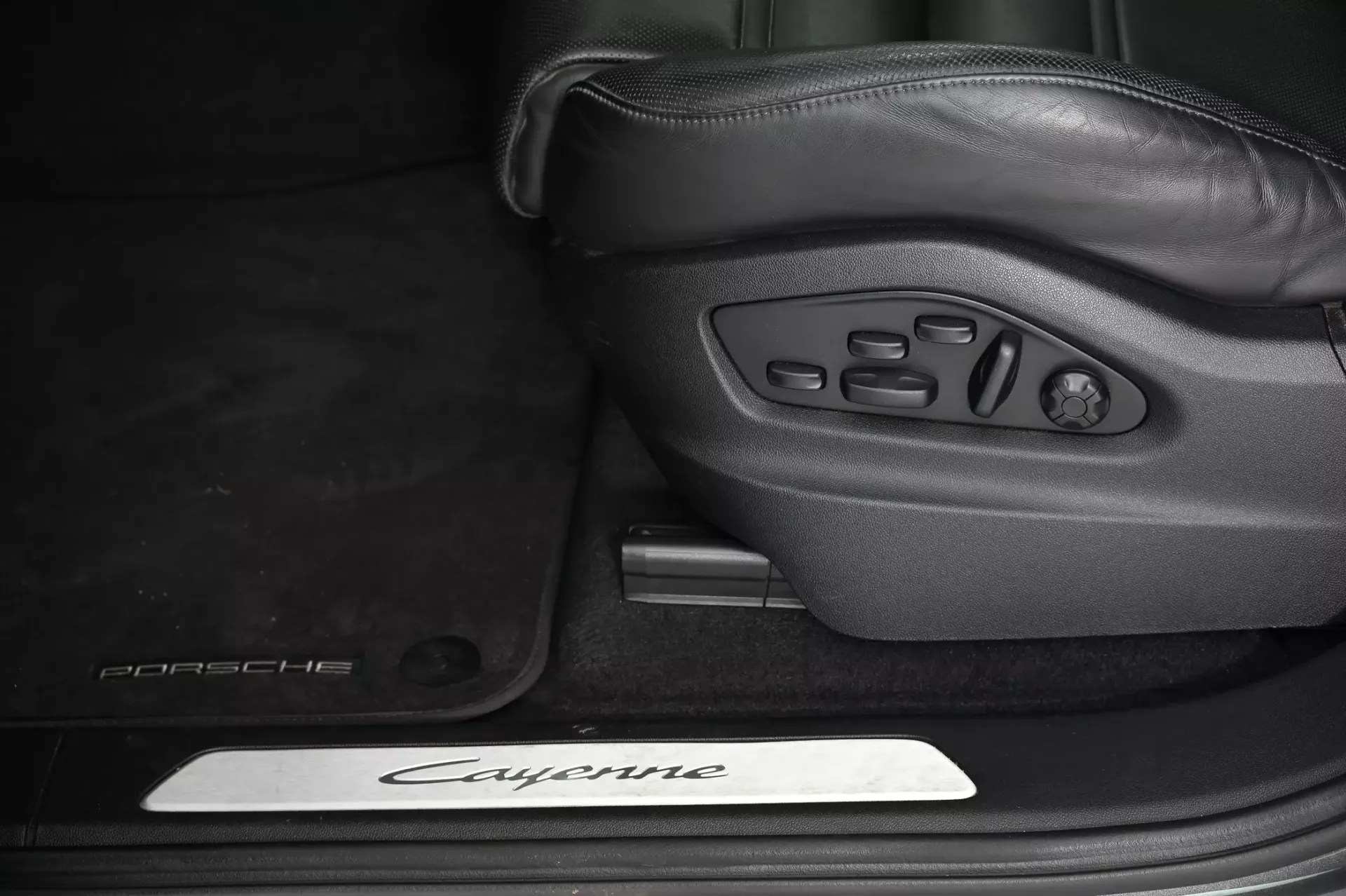 Porsche Cayenne E-Hybrid 35