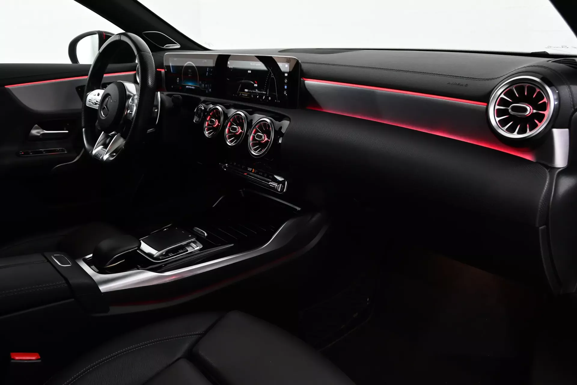 Mercedes-Benz A 35 AMG 4Matic 3