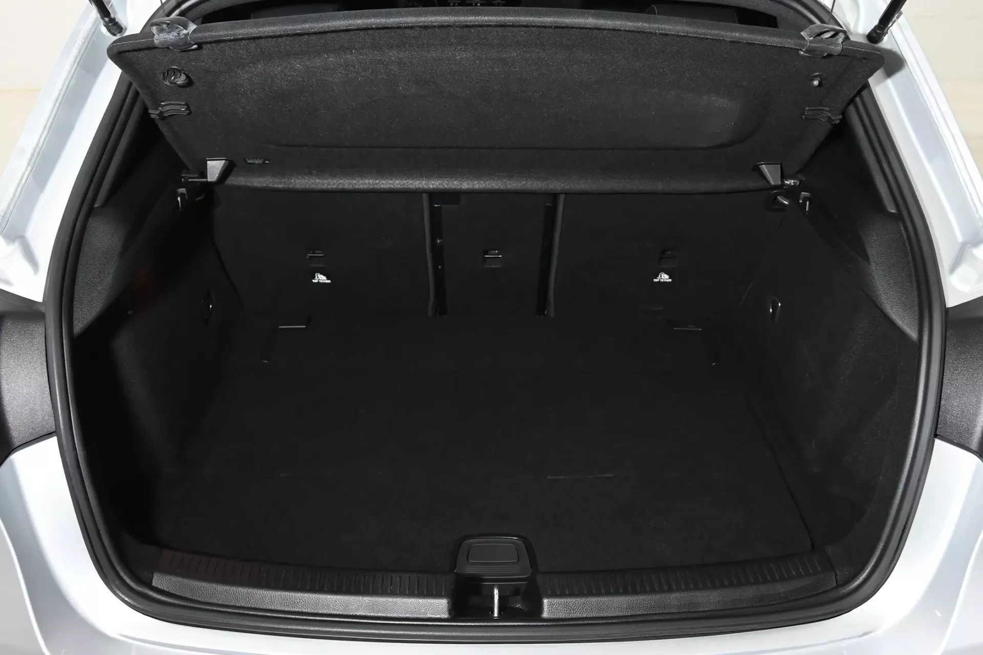 Mercedes-Benz A 35 AMG 4Matic 13