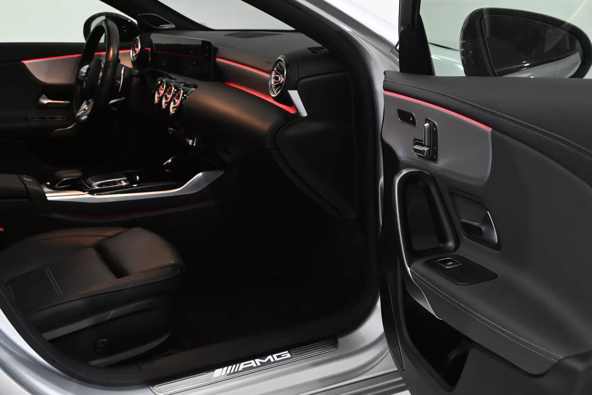 Mercedes-Benz A 35 AMG 4Matic 25