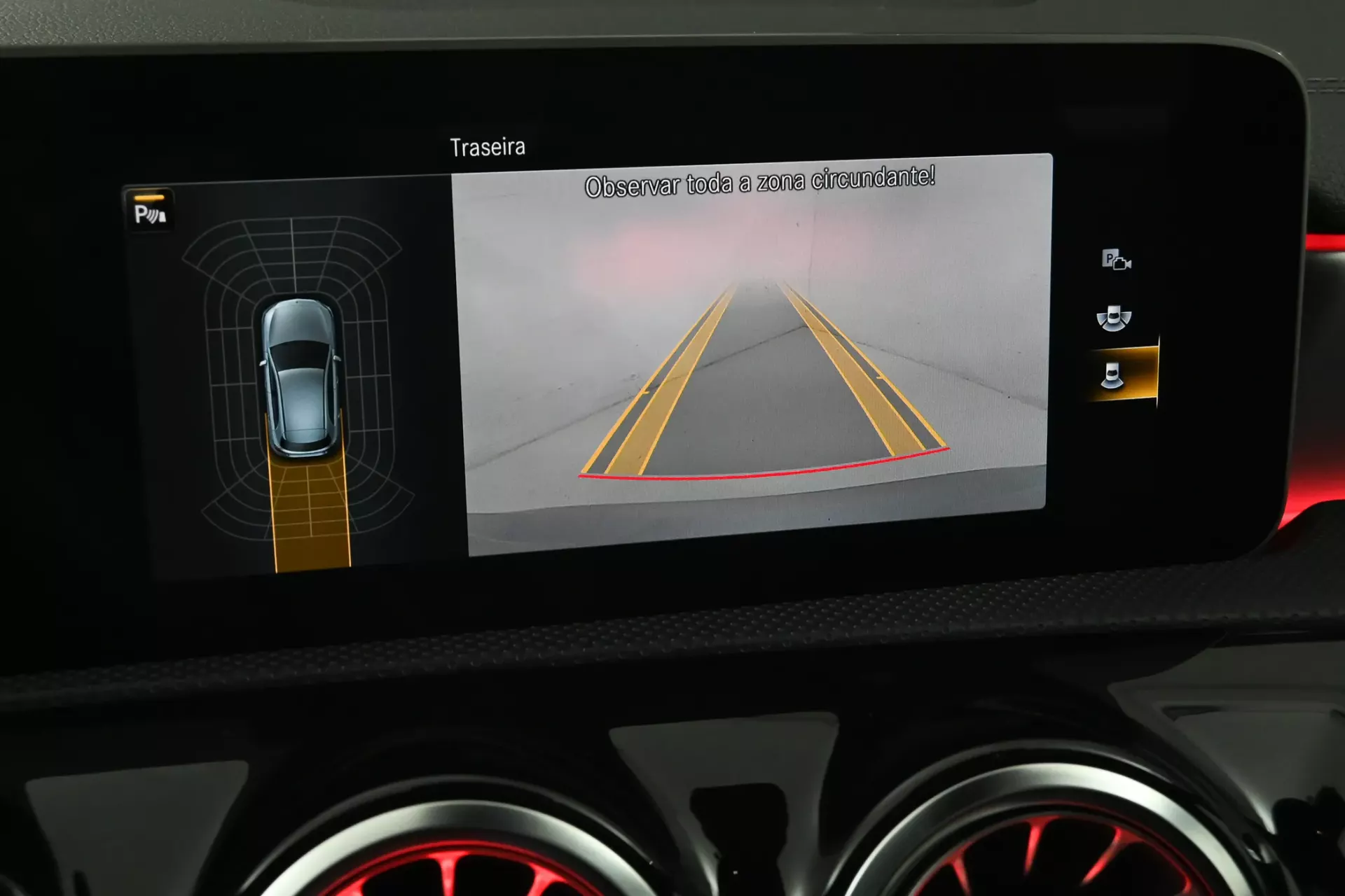 Mercedes-Benz A 35 AMG 4Matic 26