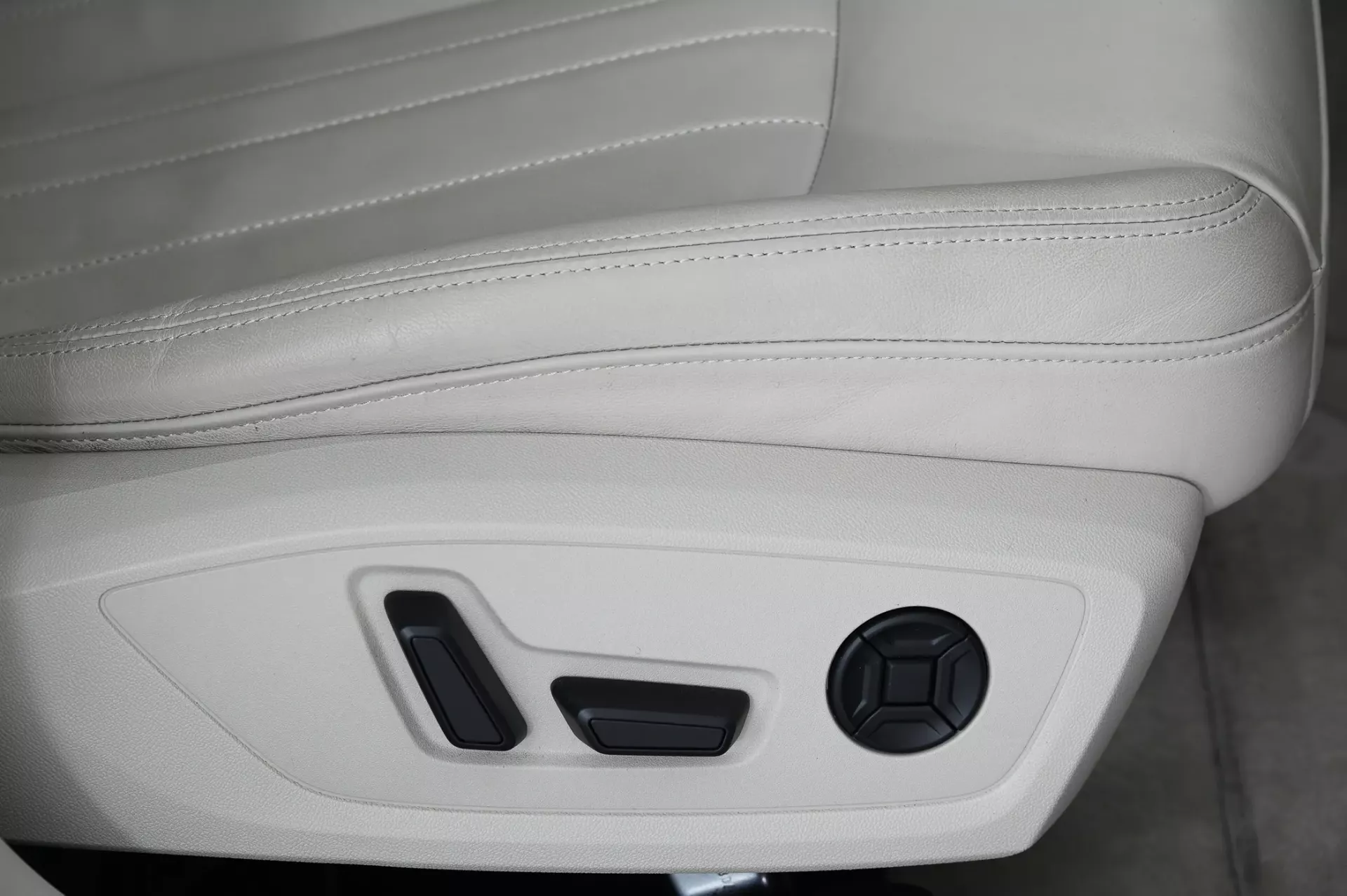 Audi A6 50 TFSIe quattro S tronic 27