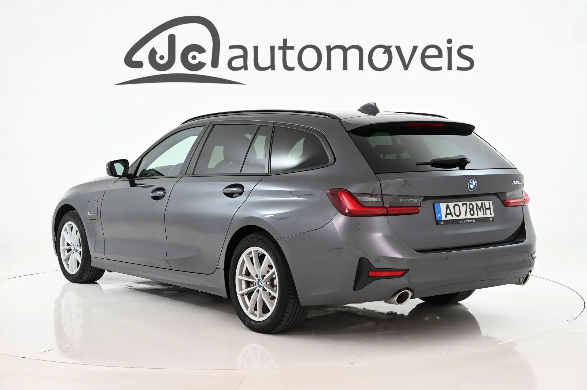 BMW 320 e Auto 2