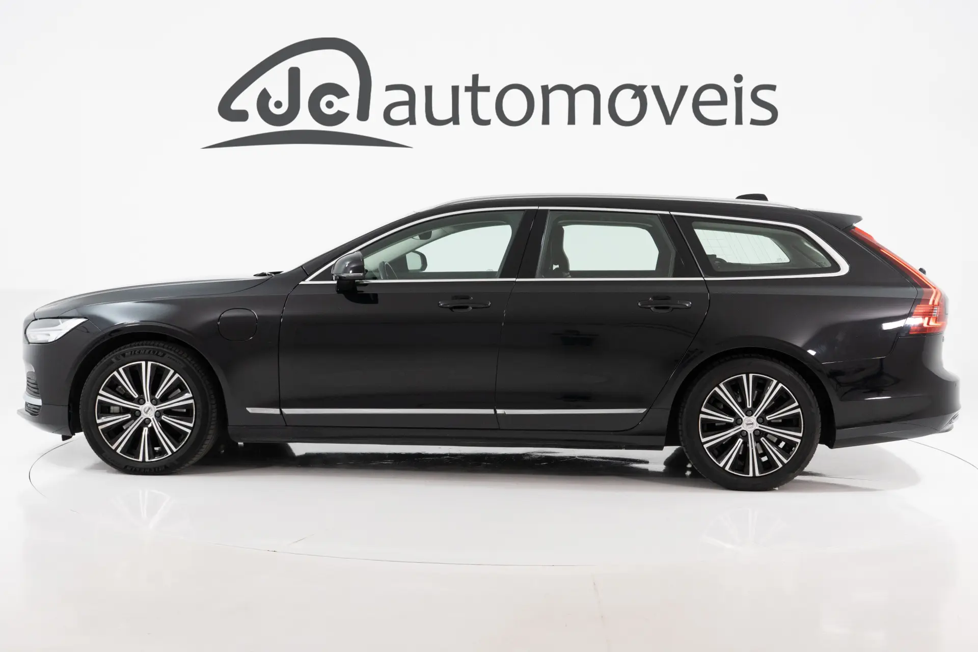 Volvo V90 2.0 T6 PHEV Inscription Expression AWD 7