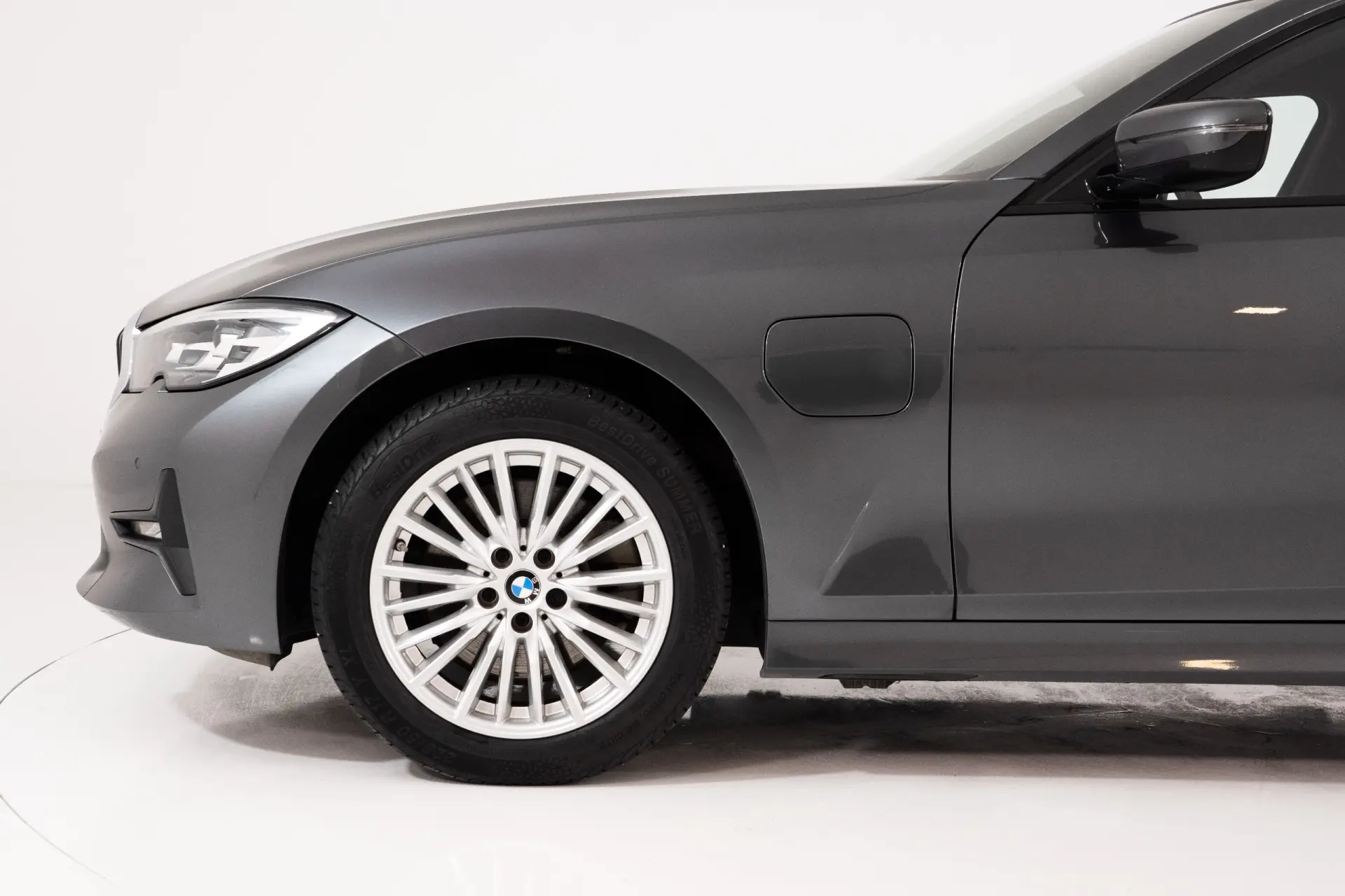 BMW 320 e Corporate Edition Auto 13