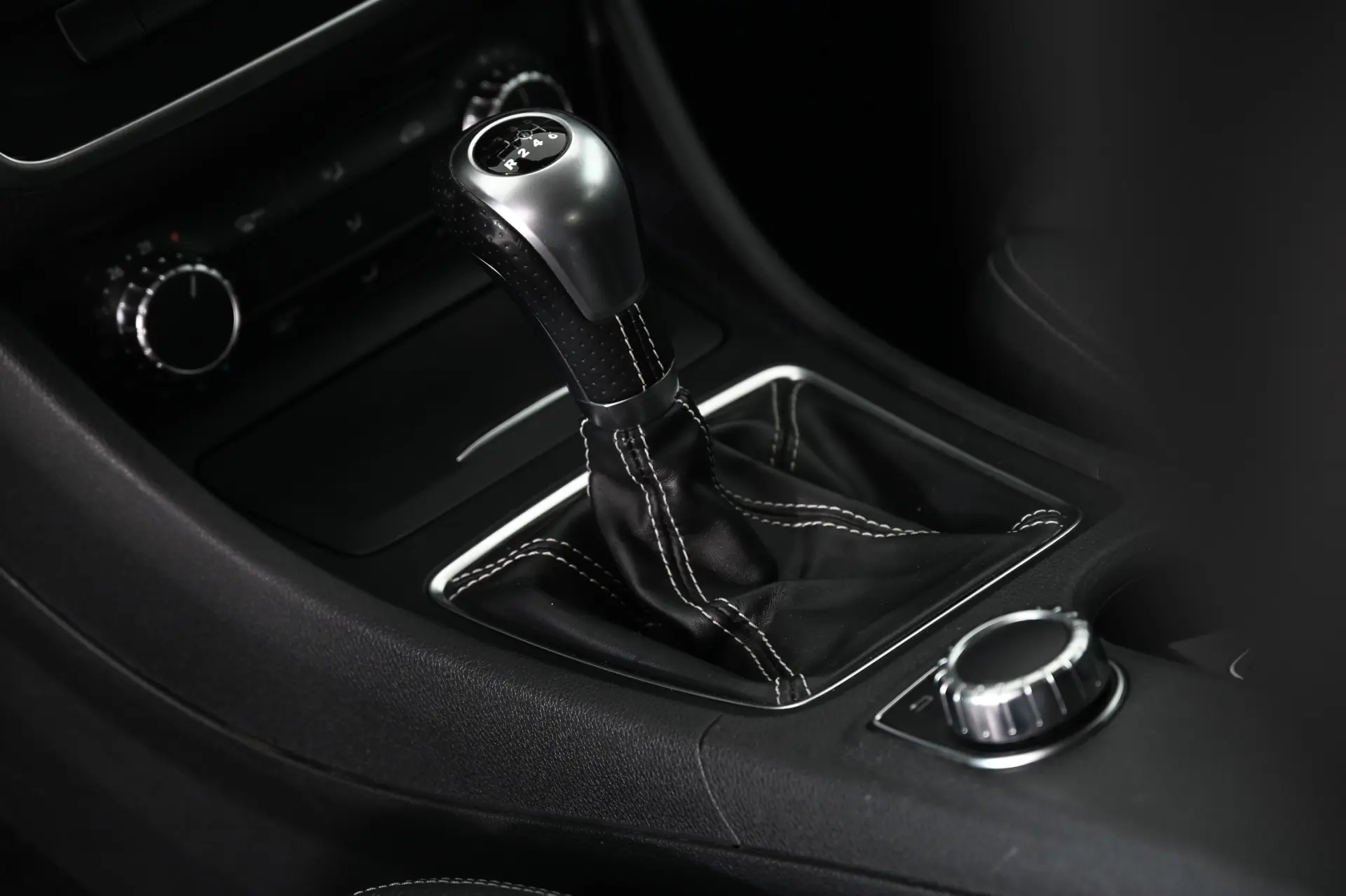 Mercedes-Benz GLA 180 d AMG Line 19