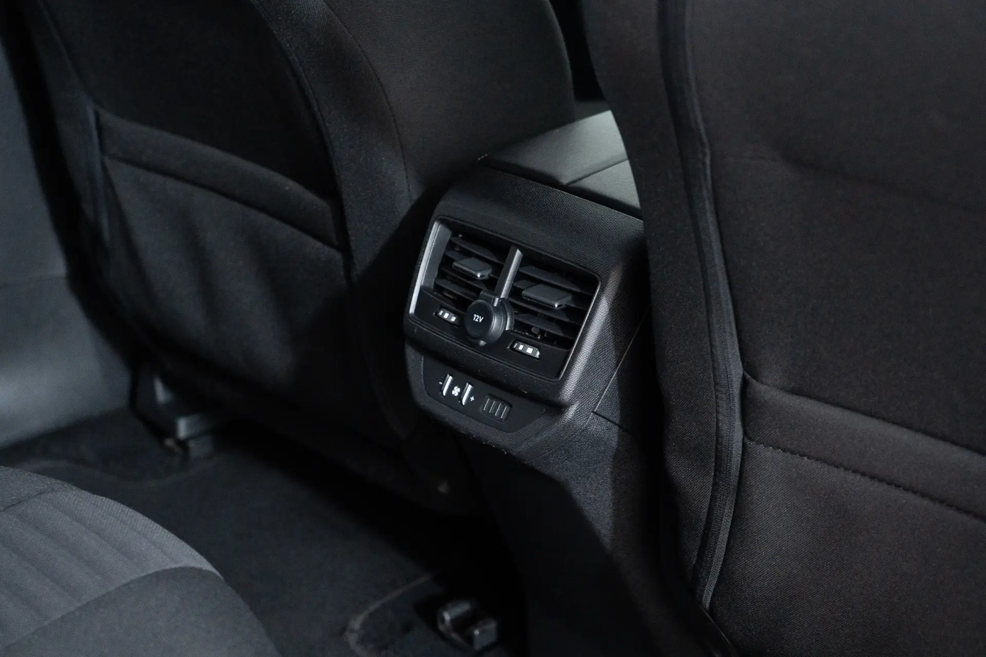 Peugeot 5008 1.5 BlueHDi Active Pack EAT8 29