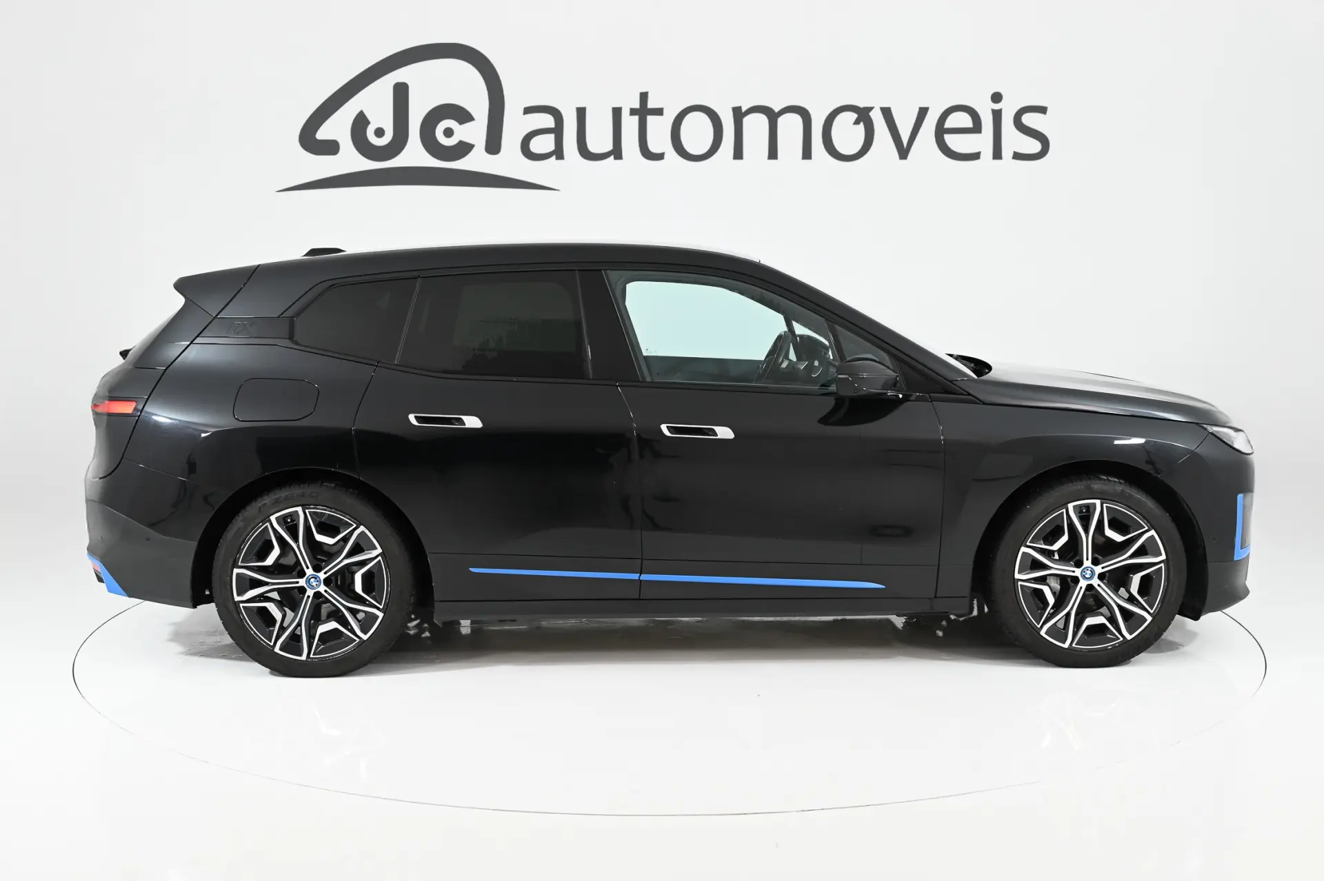 BMW iX xDrive 40 7