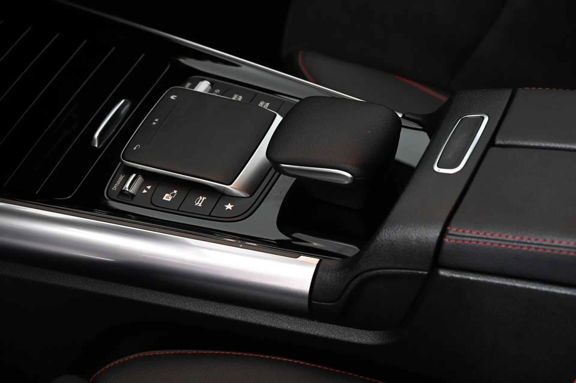 Mercedes-Benz GLA 200 AMG Line 21