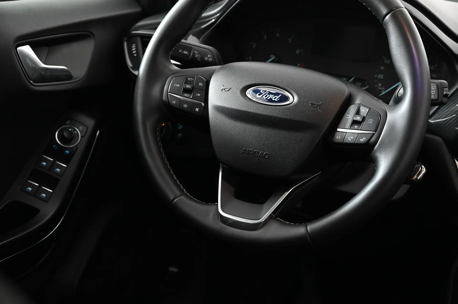 Ford Puma 1.0 EcoBoost MHEV Titanium 16