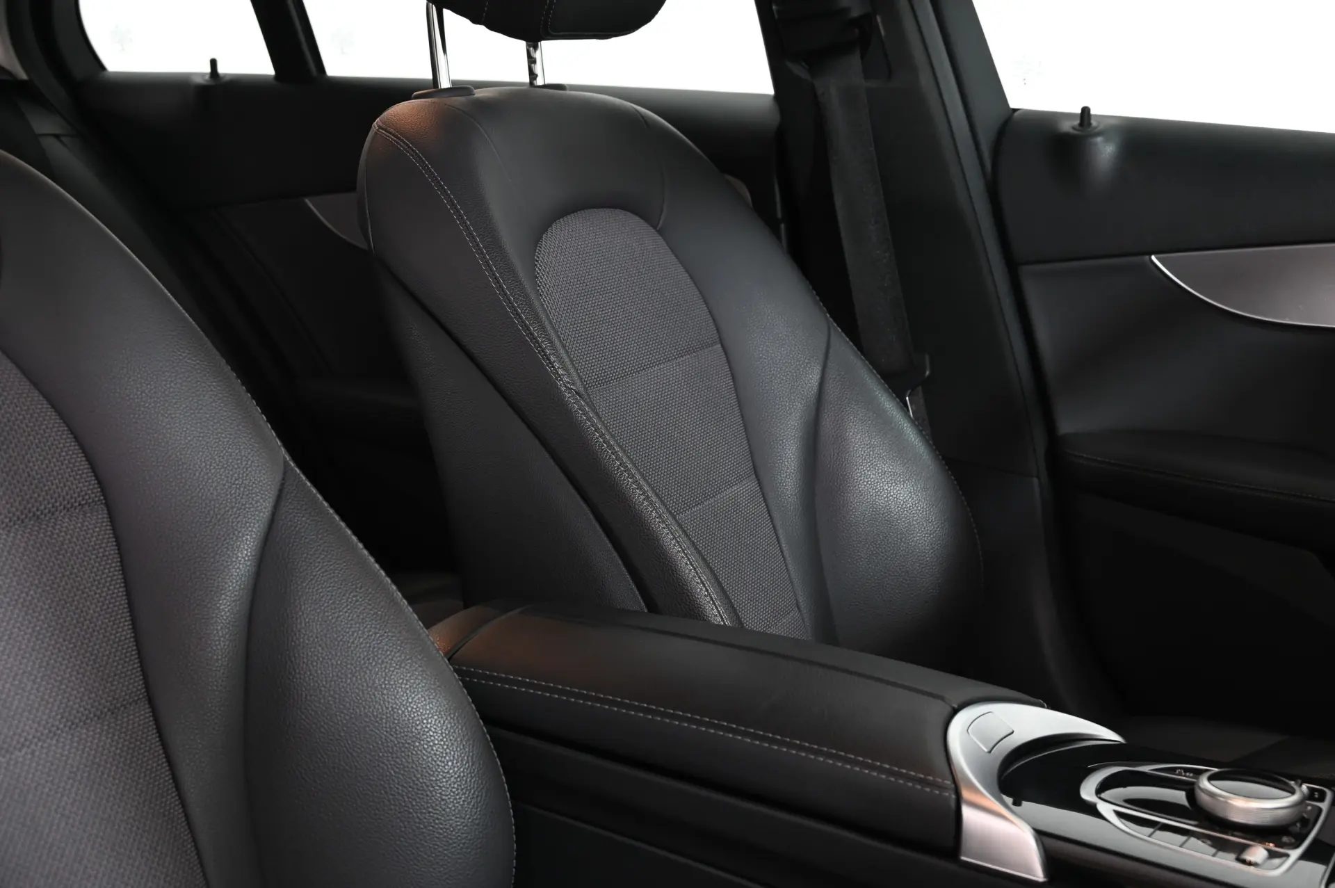 Mercedes-Benz C 300 de Avantgarde 25