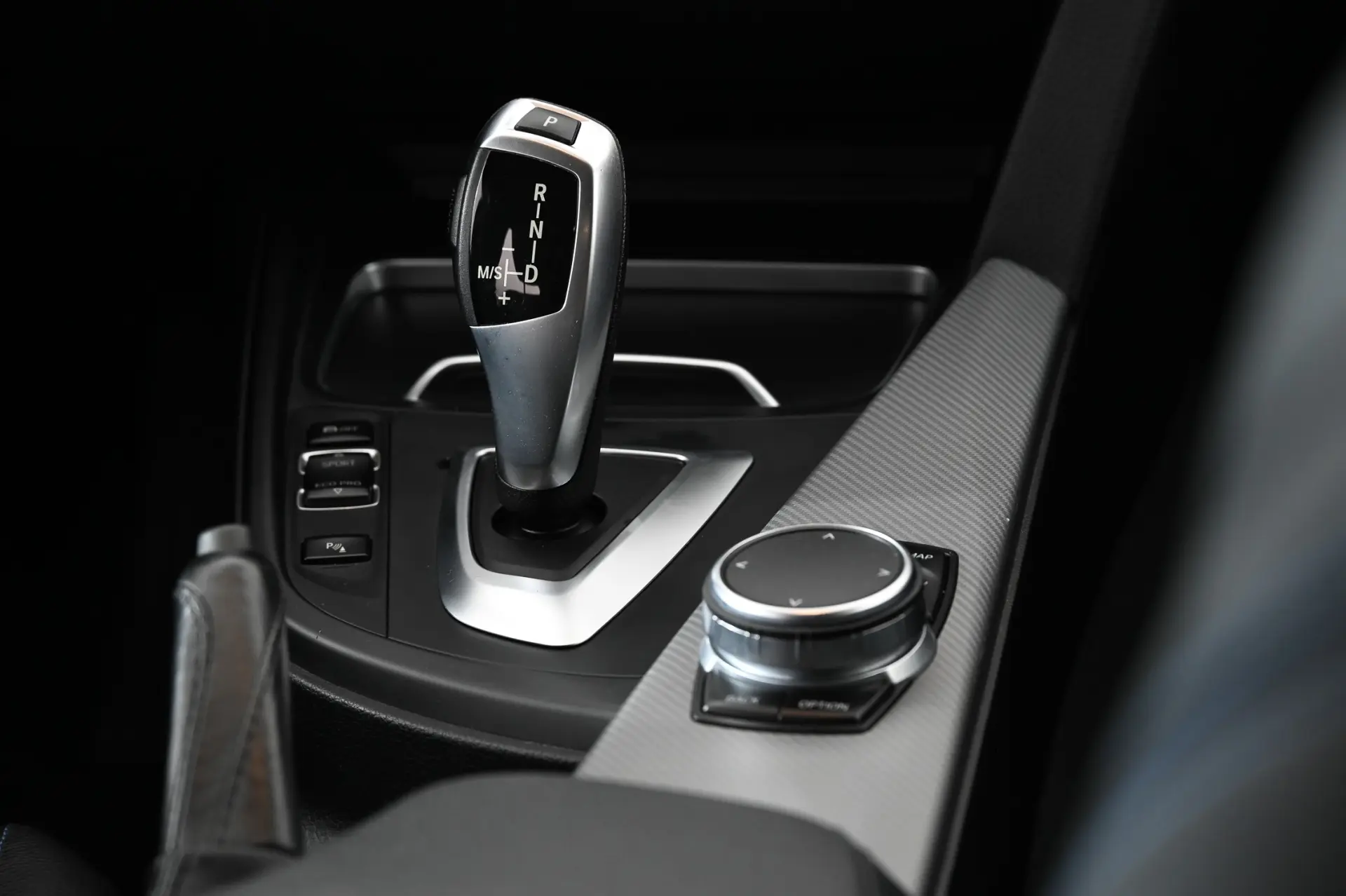 BMW 318 d Pack M Auto 18