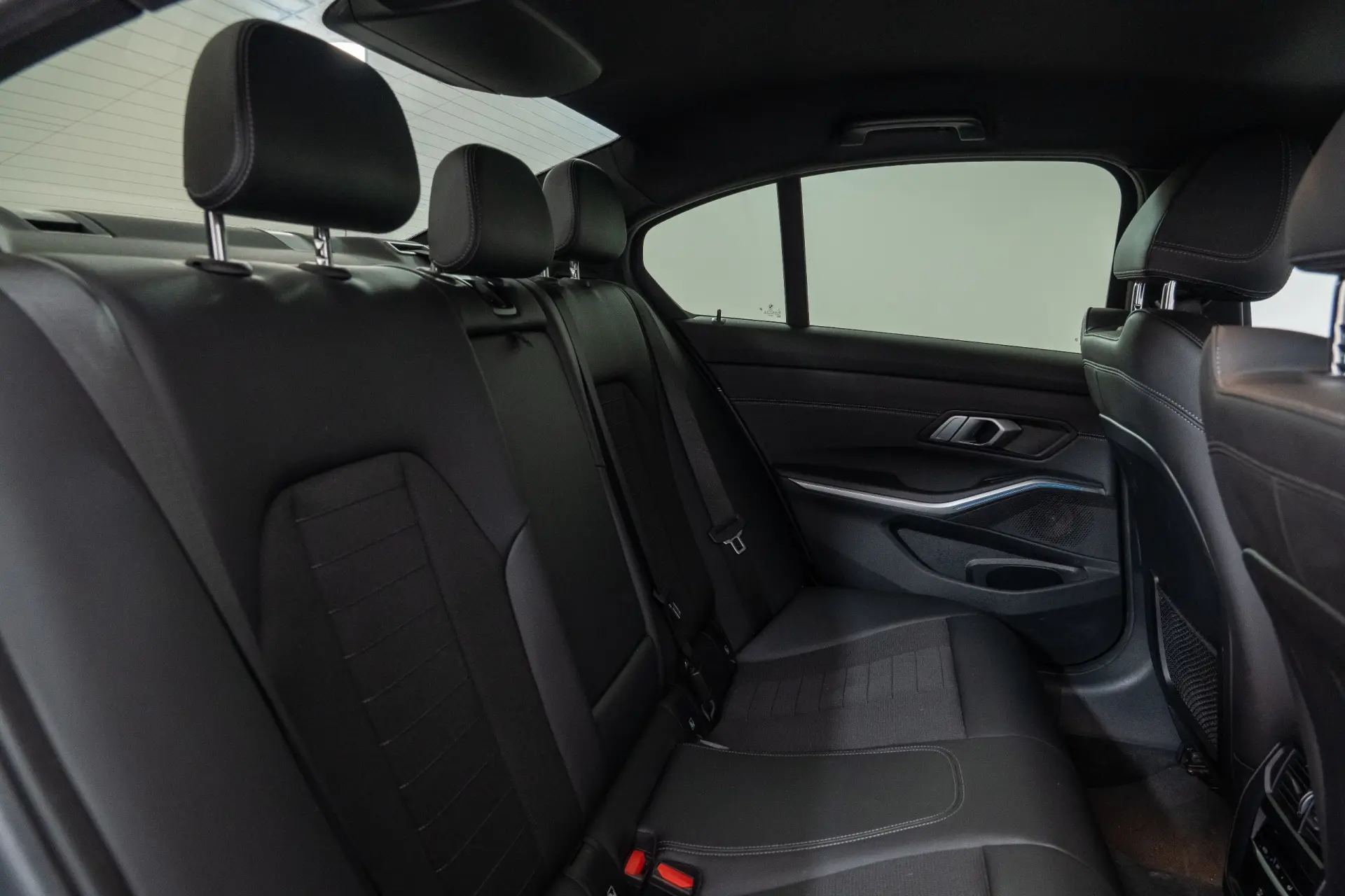 BMW 320 e Corporate Edition Auto 32