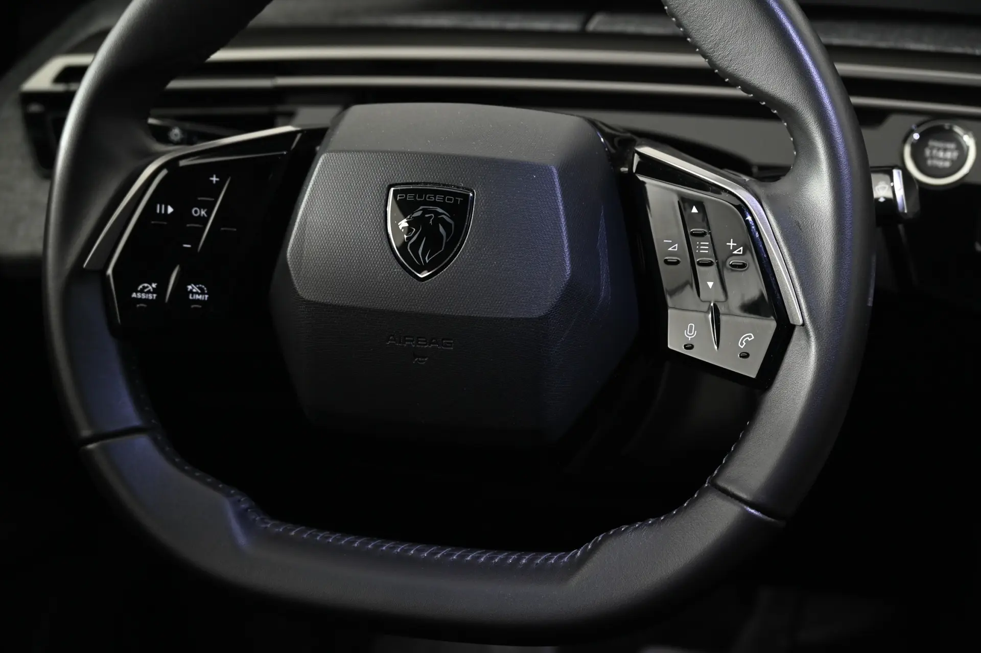 Peugeot 5008 1.2 Hybrid Allure Pack e-DCS6 14