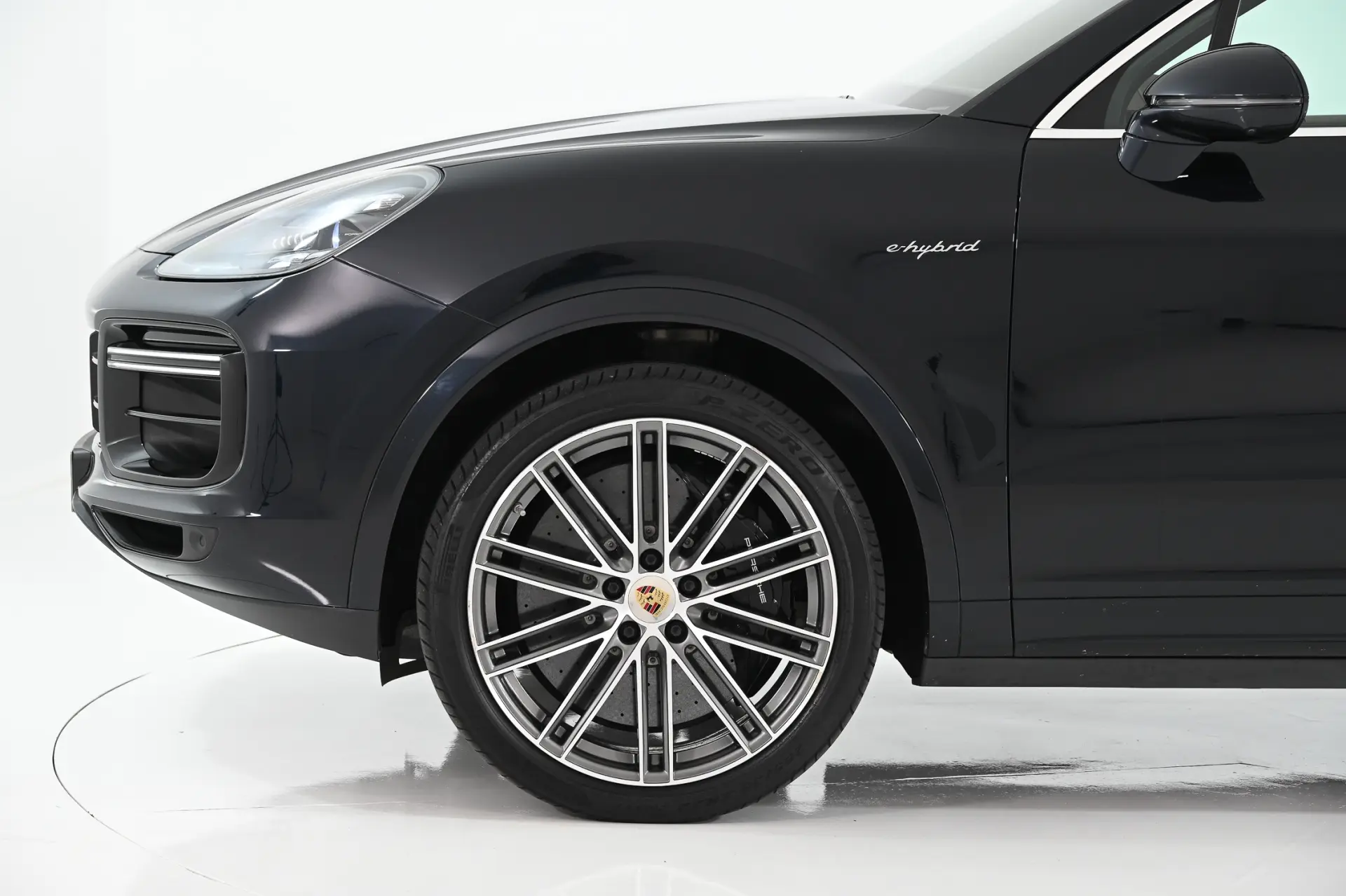 Porsche Cayenne Turbo S E-Hybrid 12