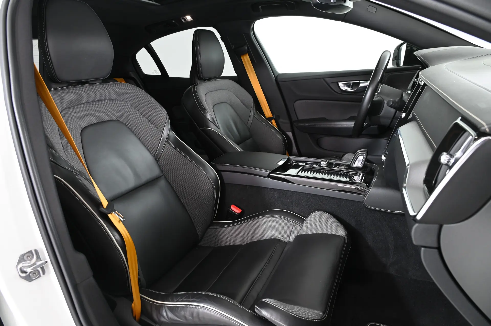 Volvo S60 2.0 T8 PHEV Polestar AWD 4