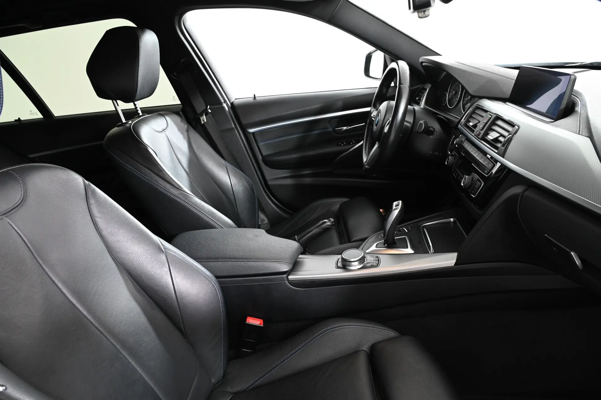 BMW 318 d Pack M Auto 24