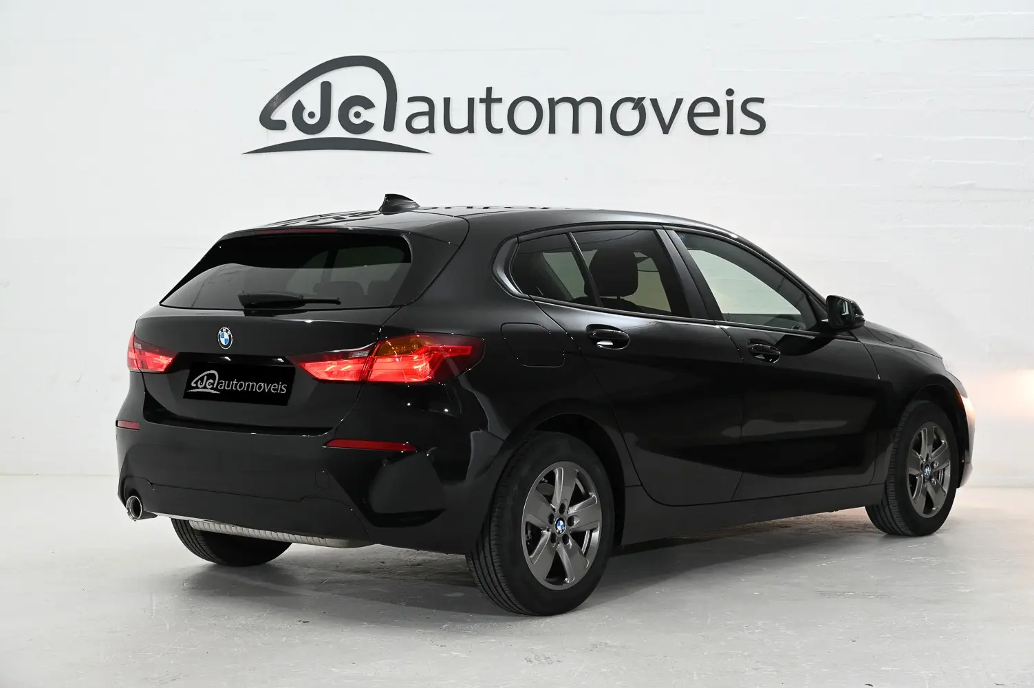 BMW 116 i Advantage Auto 2
