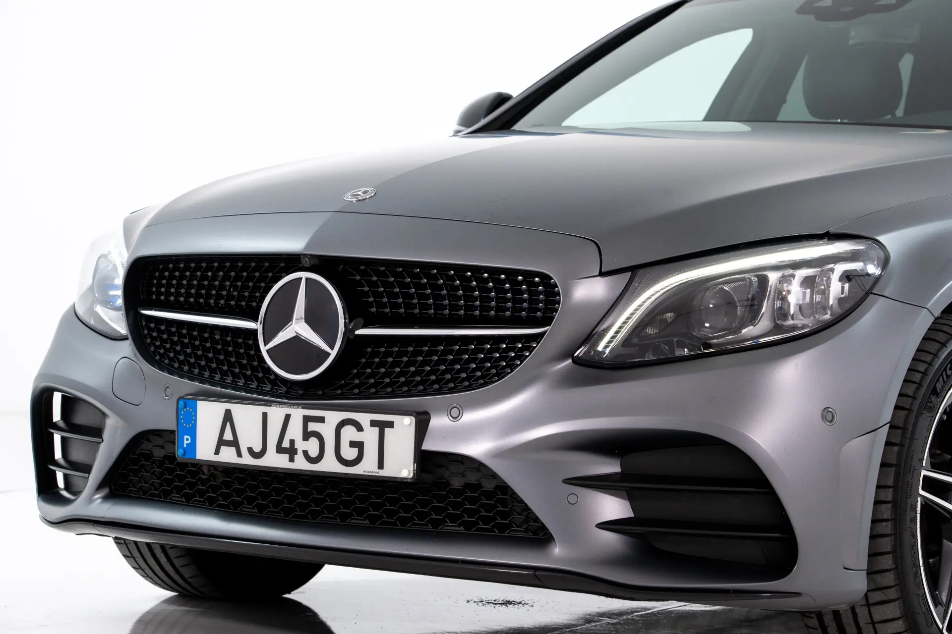 Mercedes-Benz C 300 e AMG Line 17