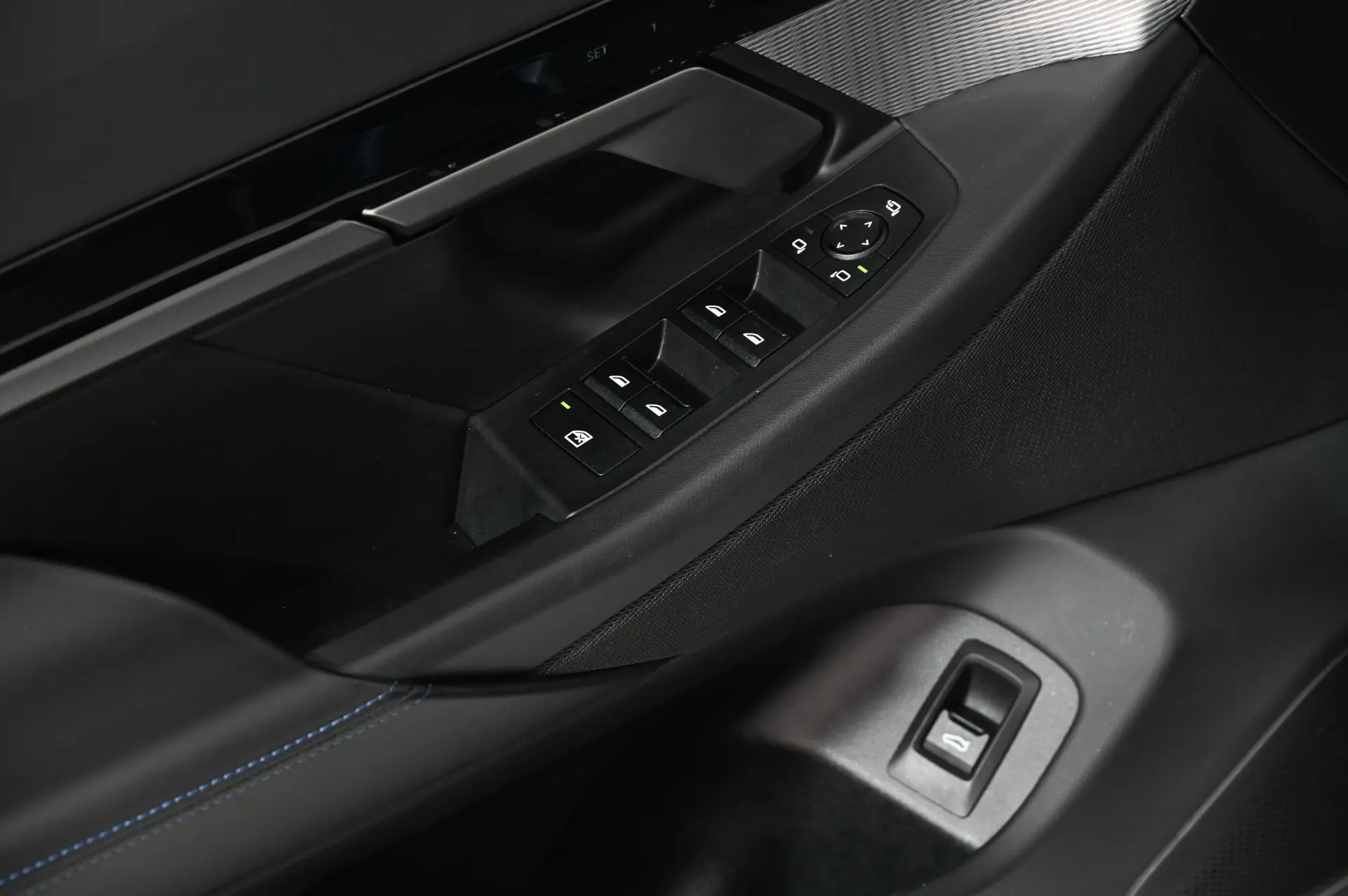 BMW 530 e Pack Desportivo M 25