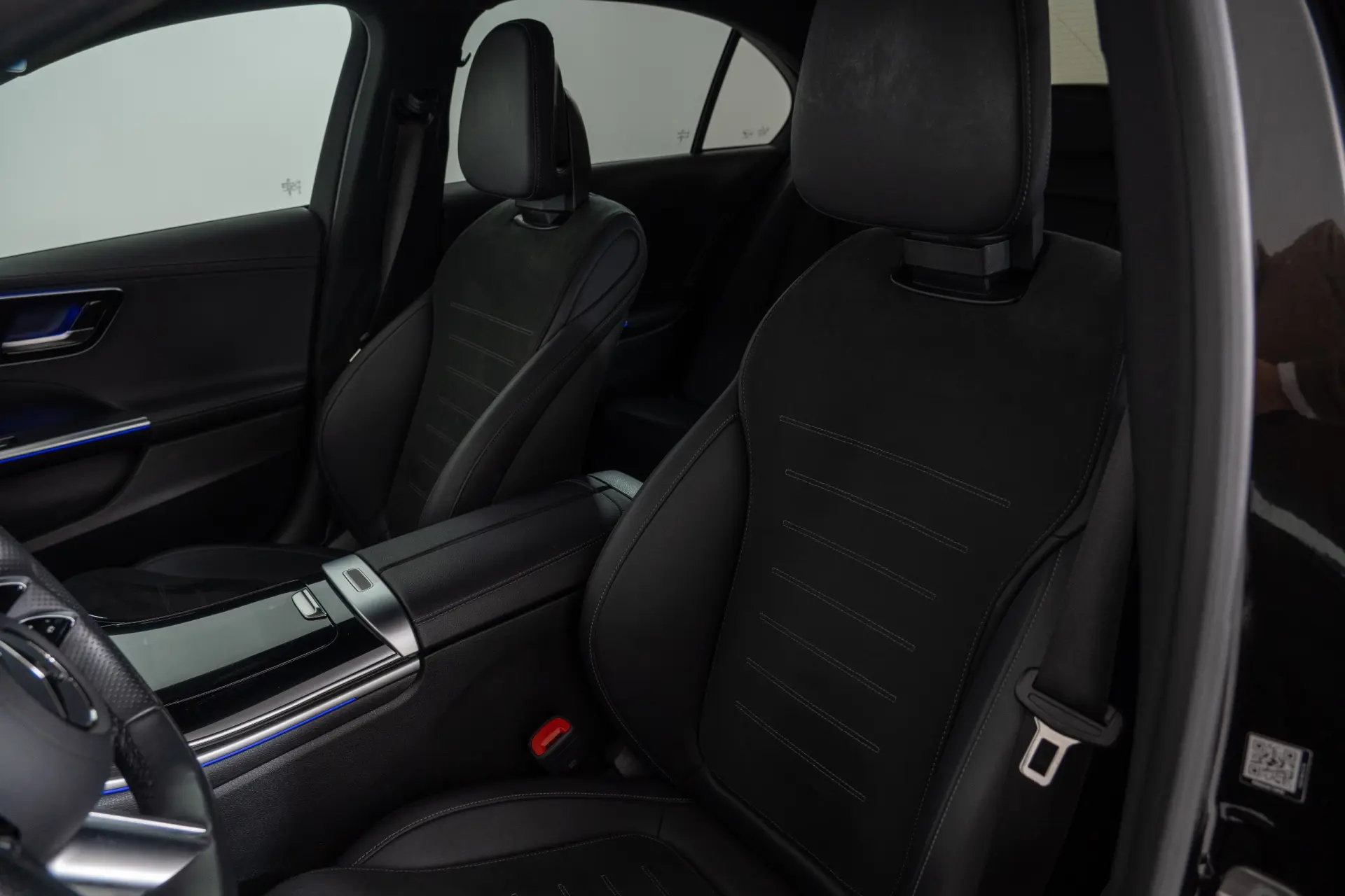 Mercedes-Benz C 300 e AMG Line 31