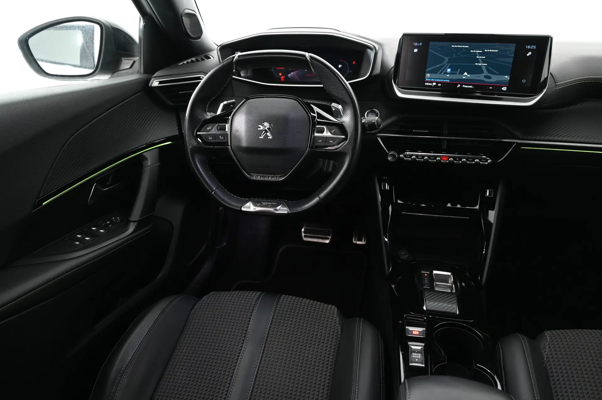 Peugeot 2008 1.2 PureTech GT EAT8 16