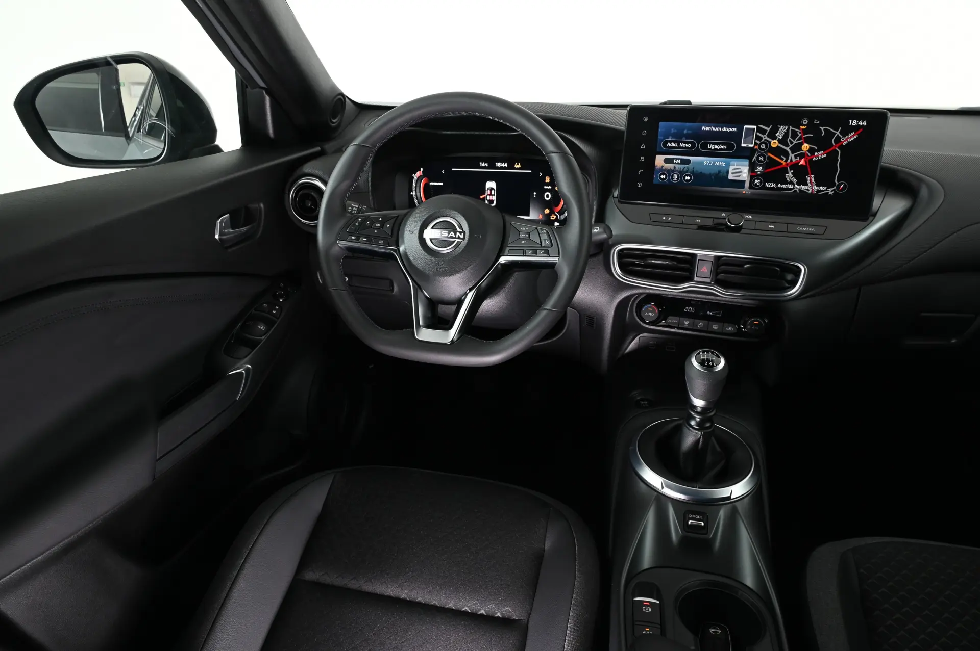 Nissan Juke 1.0 DIG-T N-Connecta 17