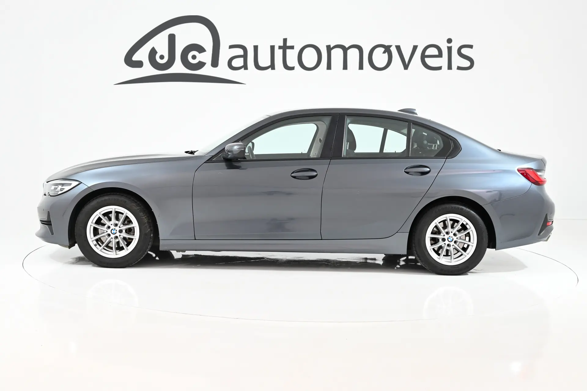BMW 318 d Auto 7