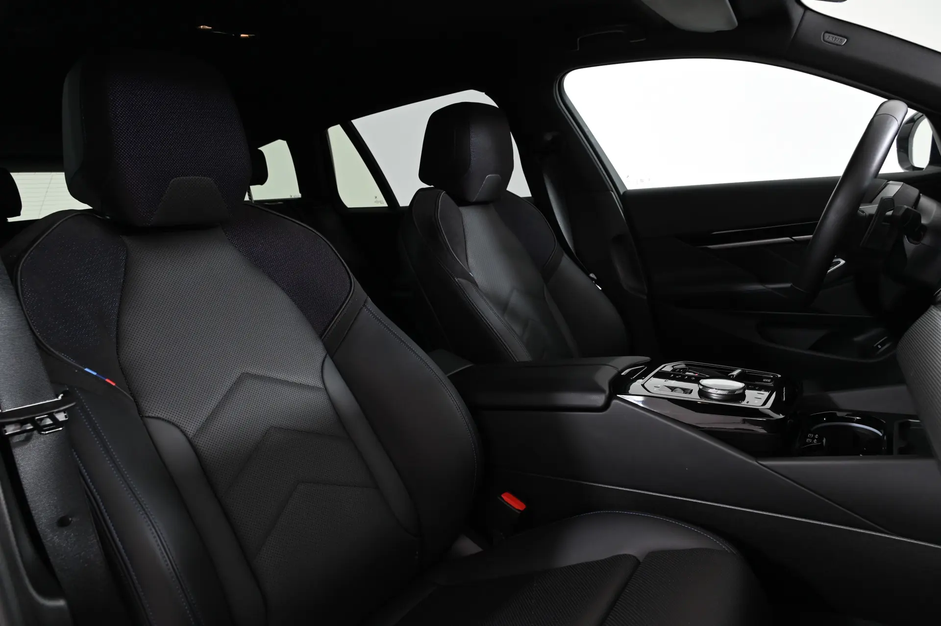 BMW 530 e Pack Desportivo M 4