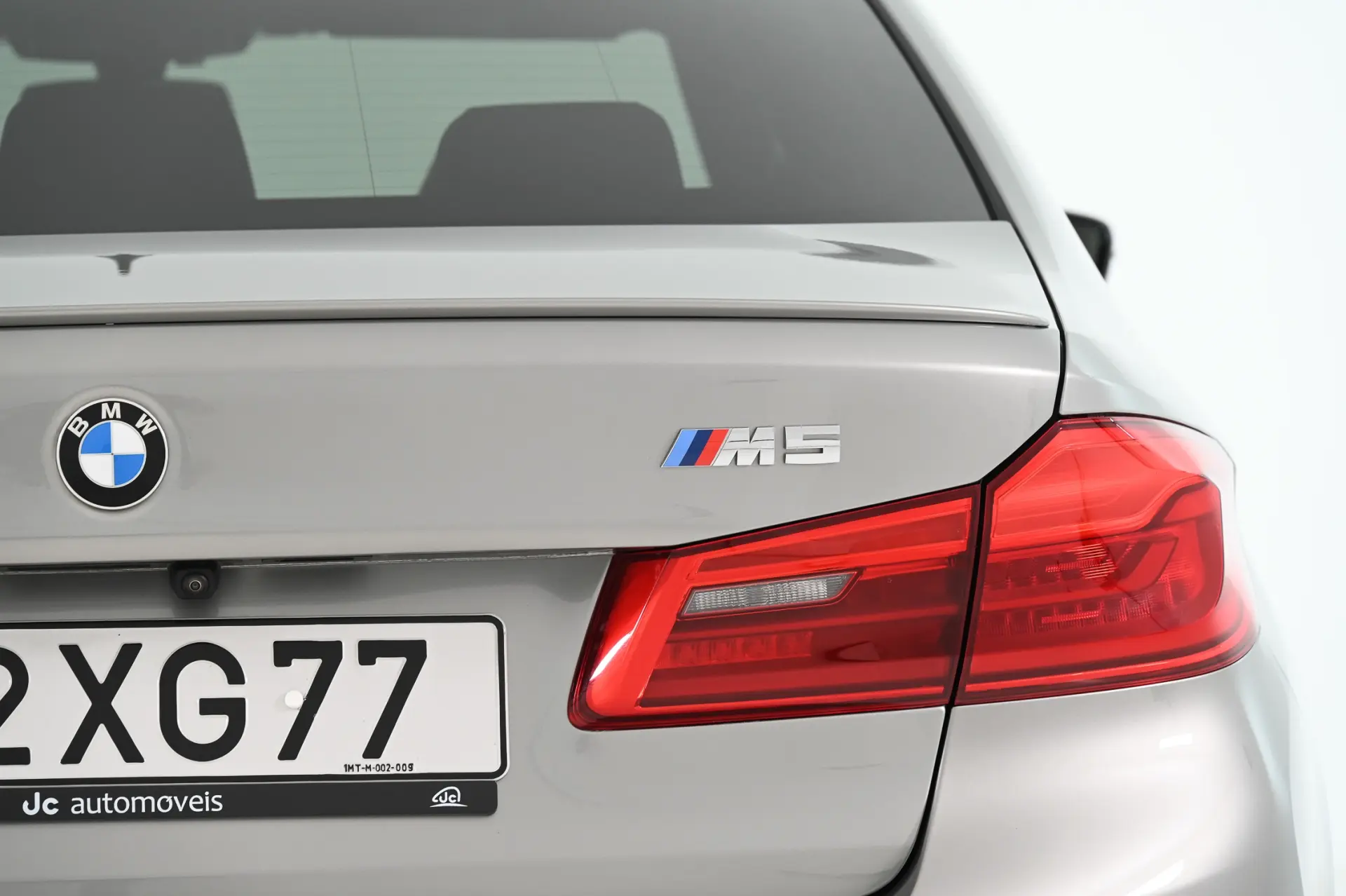 BMW M5 Standard 11