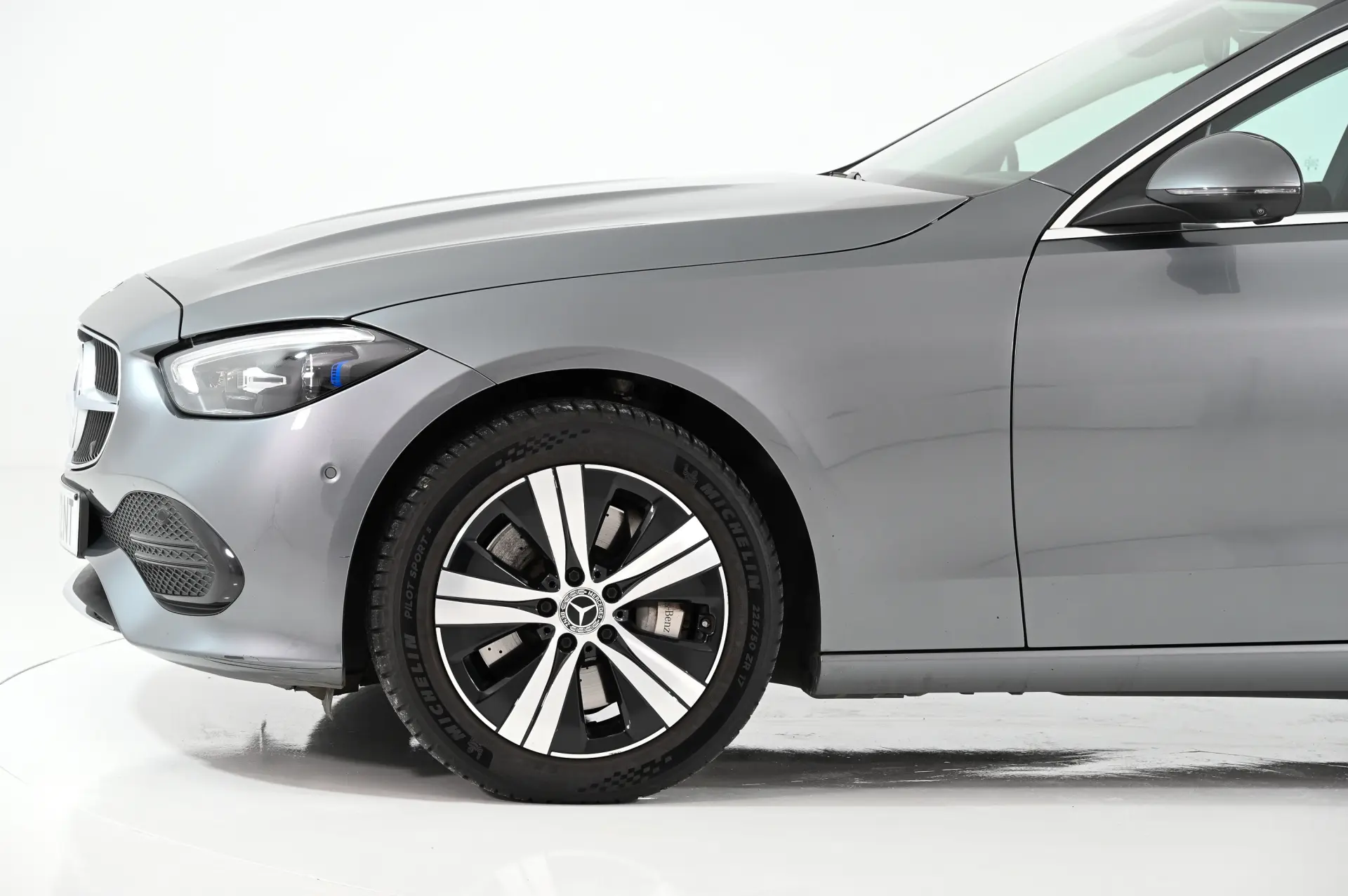 Mercedes-Benz C 300 e Avantgarde 11