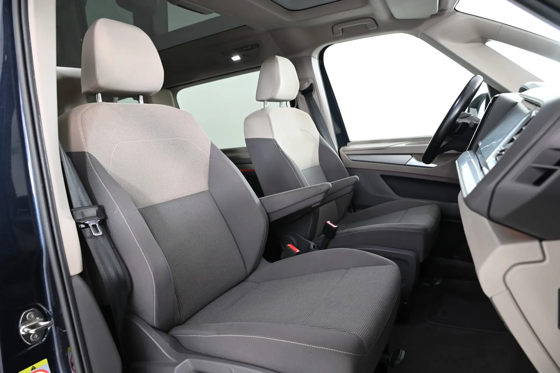 Volkswagen Multivan 1.4 TSI e-Hybrid Life DSG 4