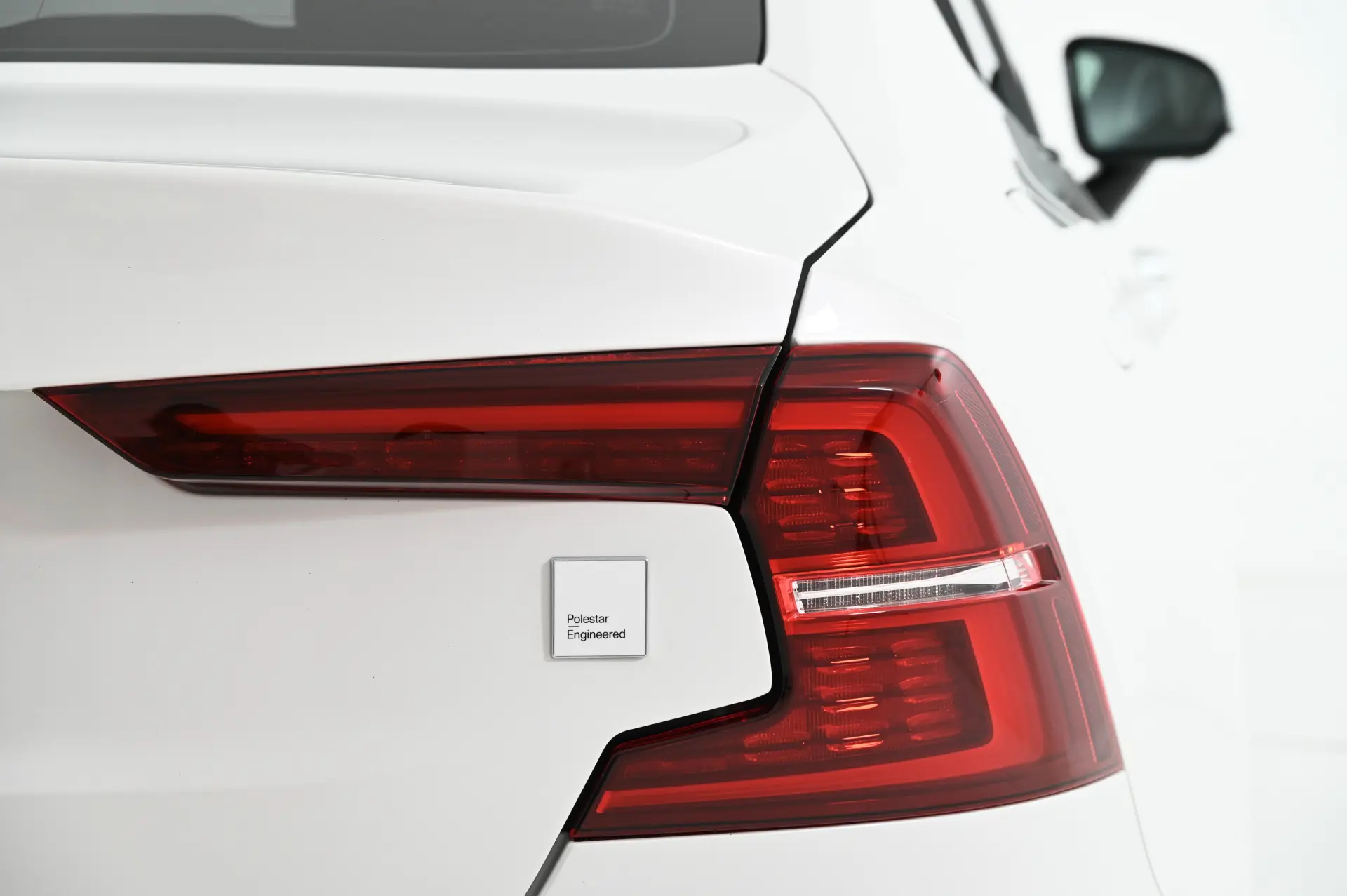 Volvo S60 2.0 T8 PHEV Polestar AWD 11