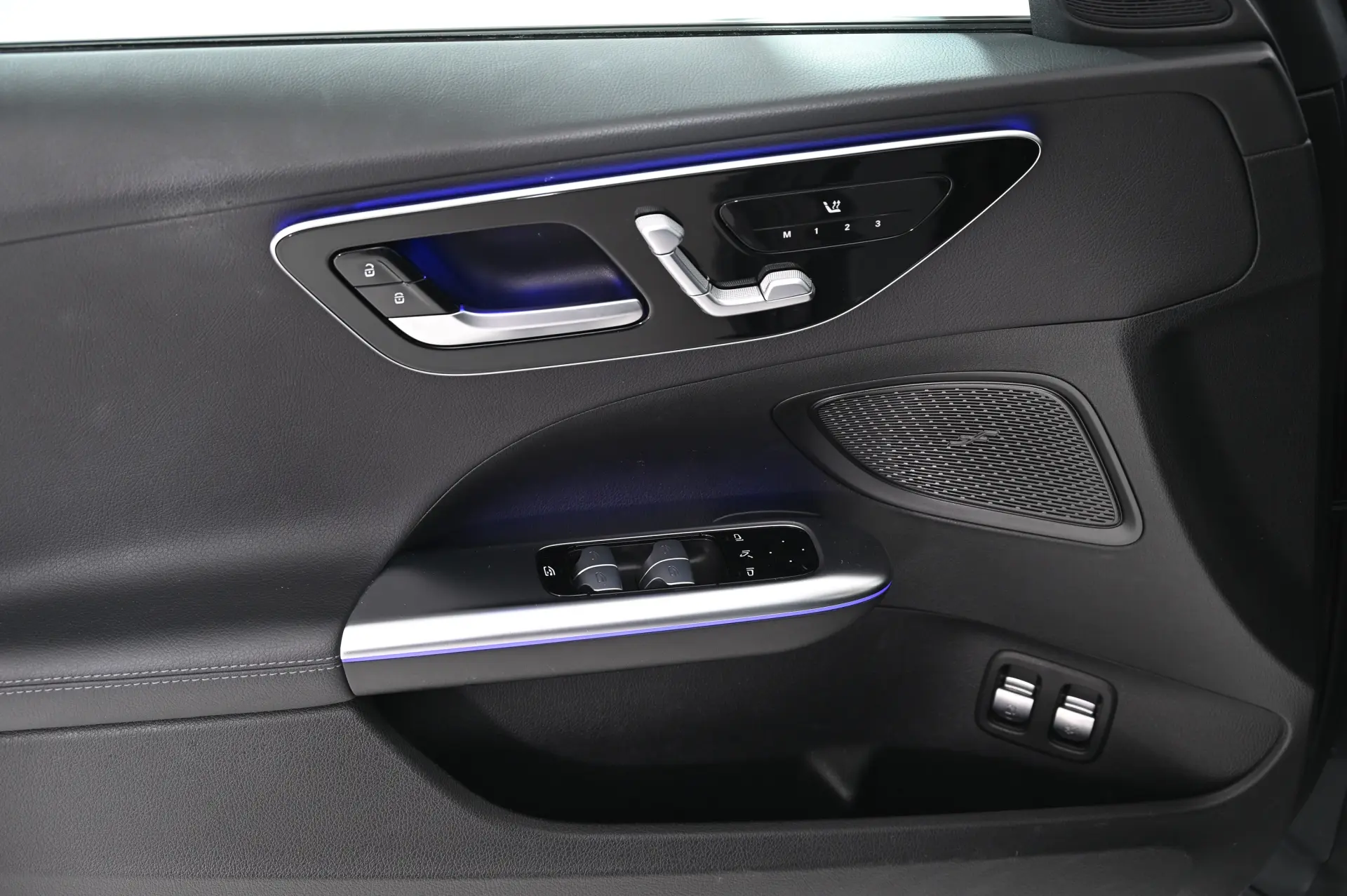 Mercedes-Benz C 300 e Avantgarde 20