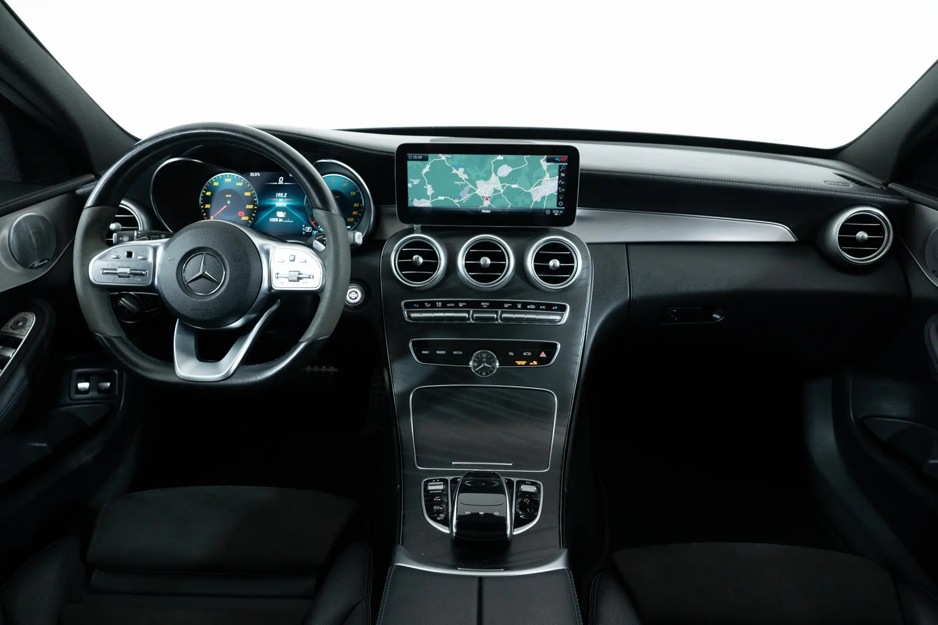 Mercedes-Benz C 300 e AMG Line 3