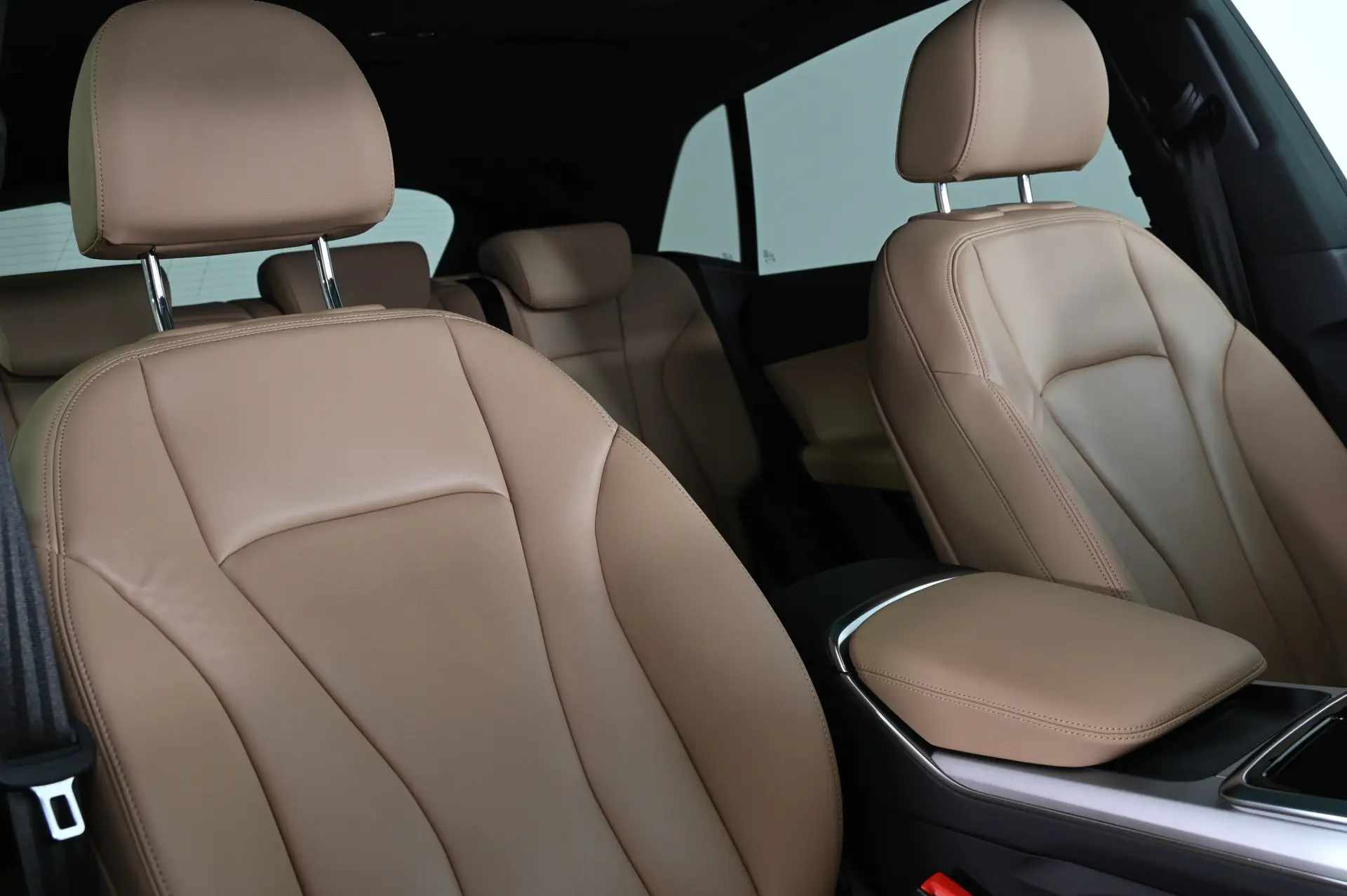 Audi Q8 55 TFSIe quattro Tiptronic 30
