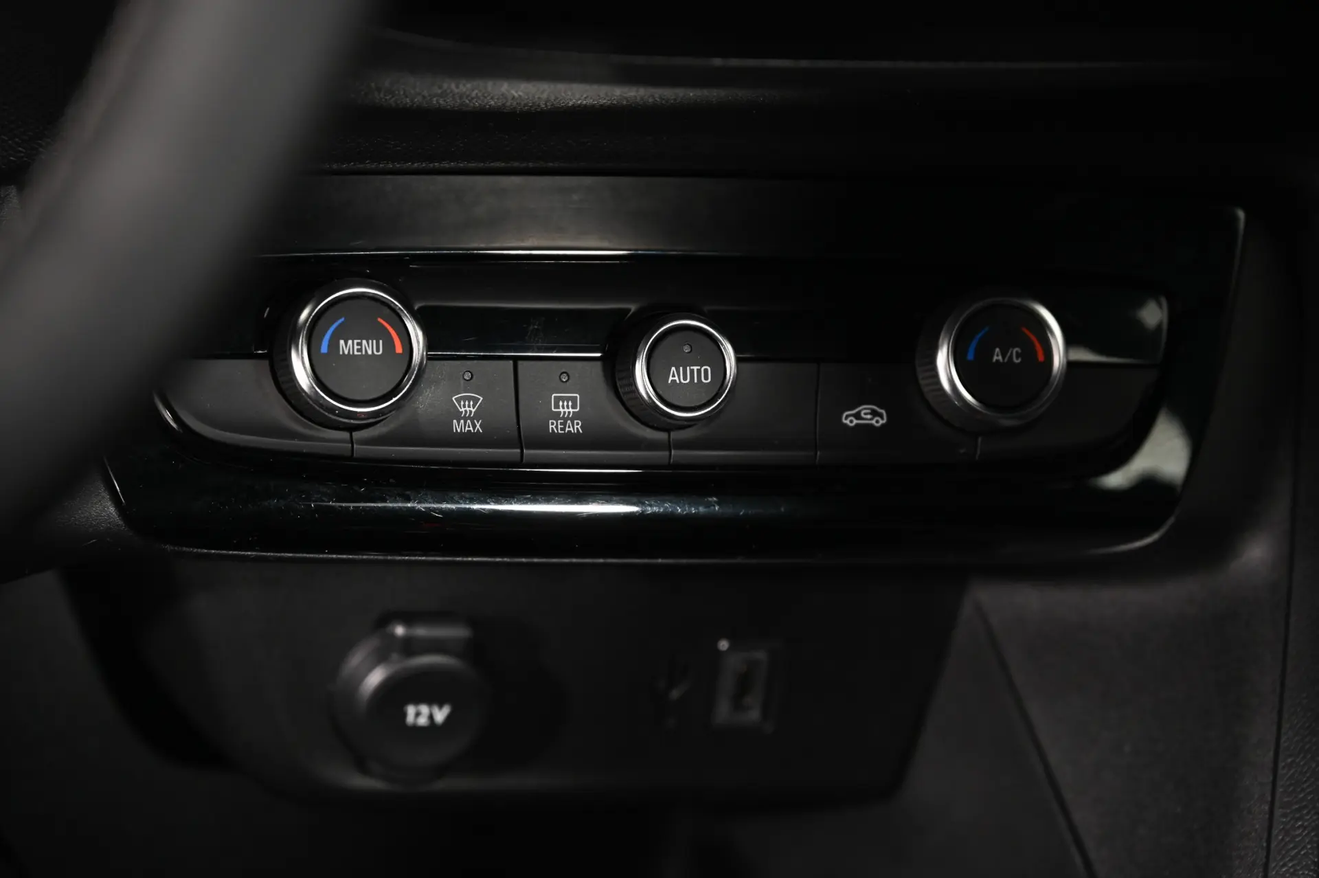 Opel Corsa 1.2 T Hybrid EdCT 19