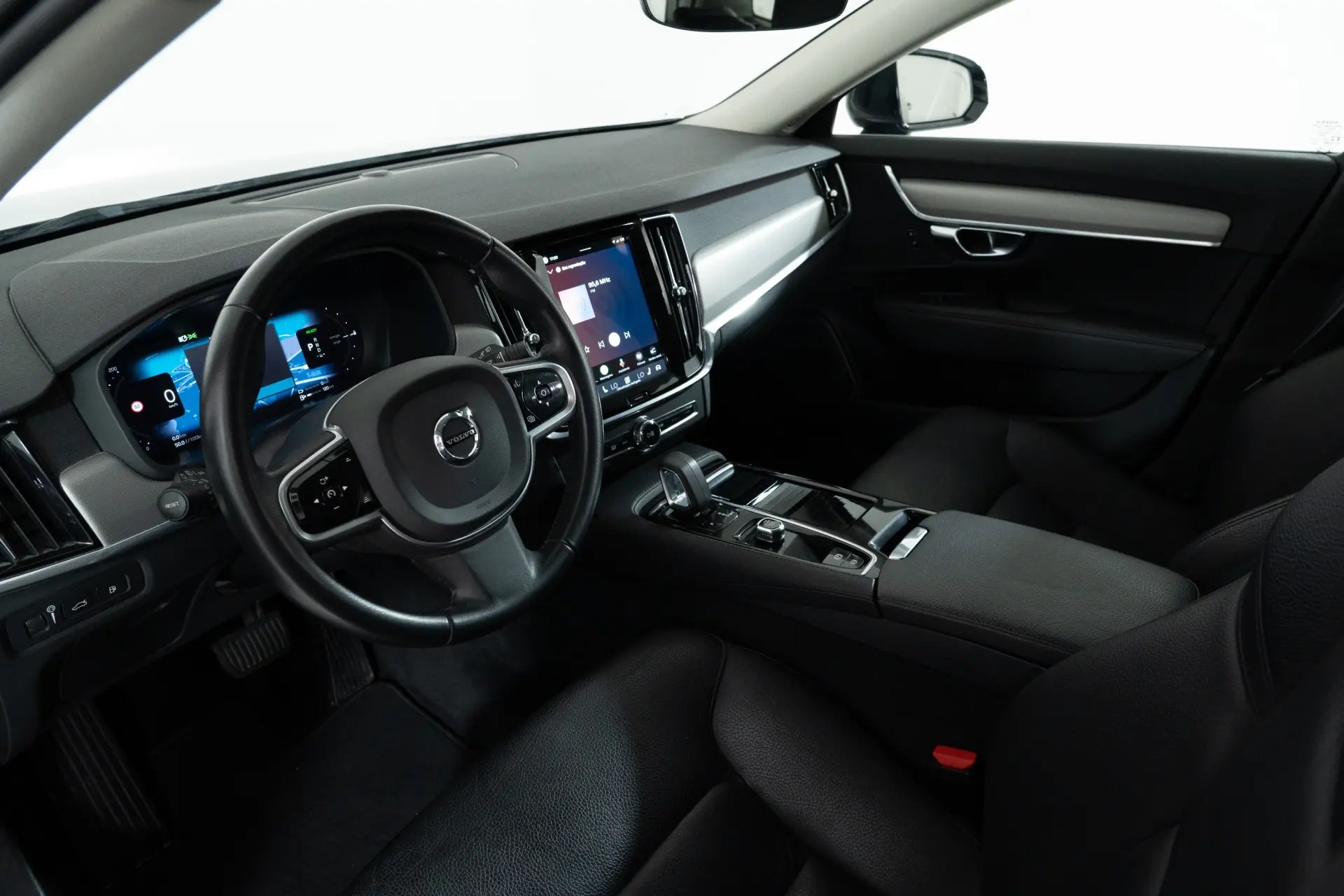 Volvo V90 2.0 T6 PHEV Inscription Expression AWD 27