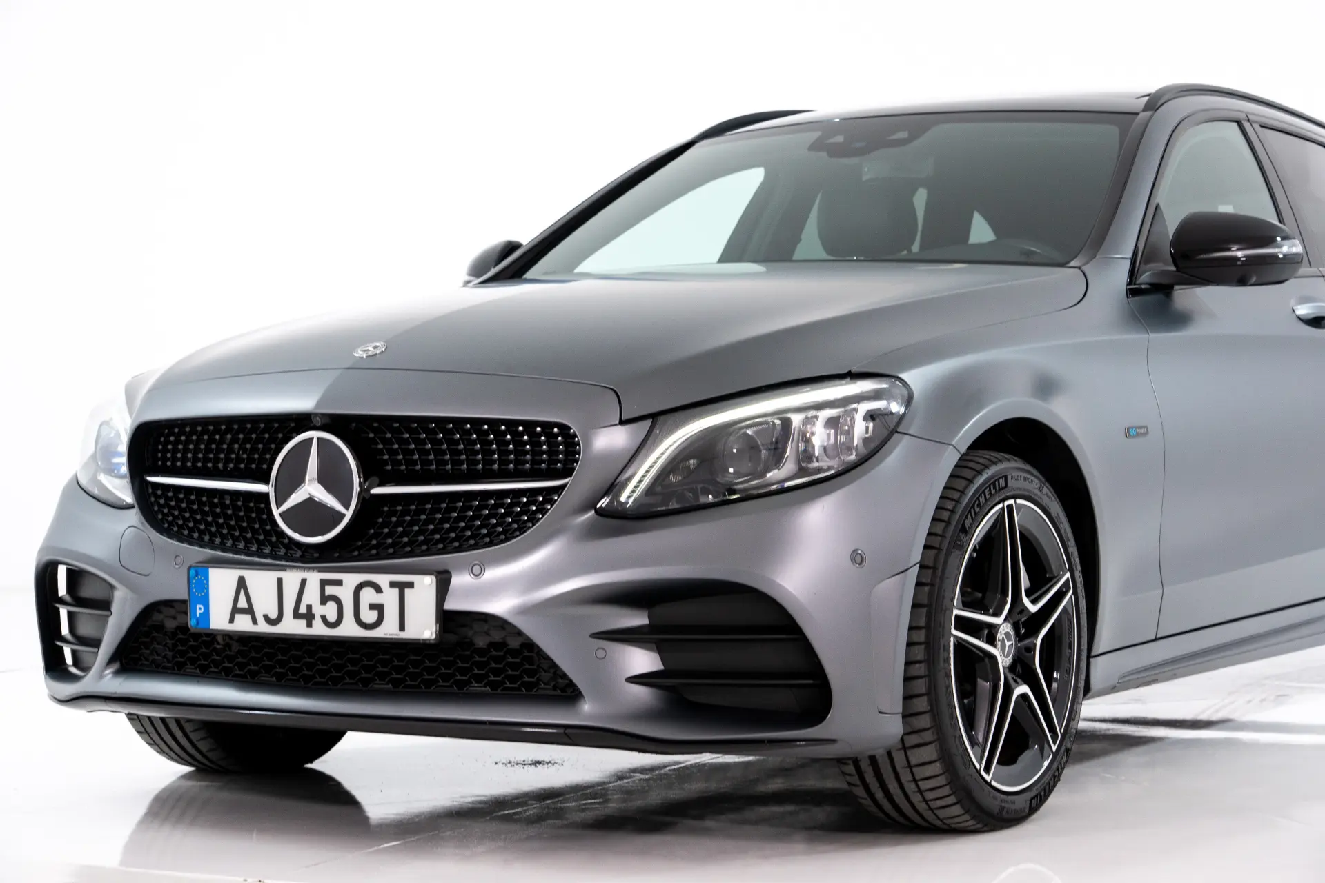 Mercedes-Benz C 300 e AMG Line 16