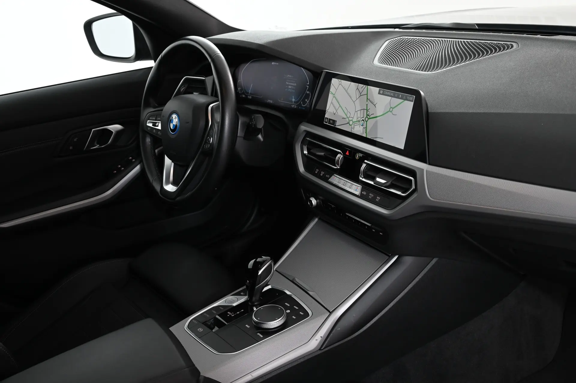 BMW 320 e Auto 30