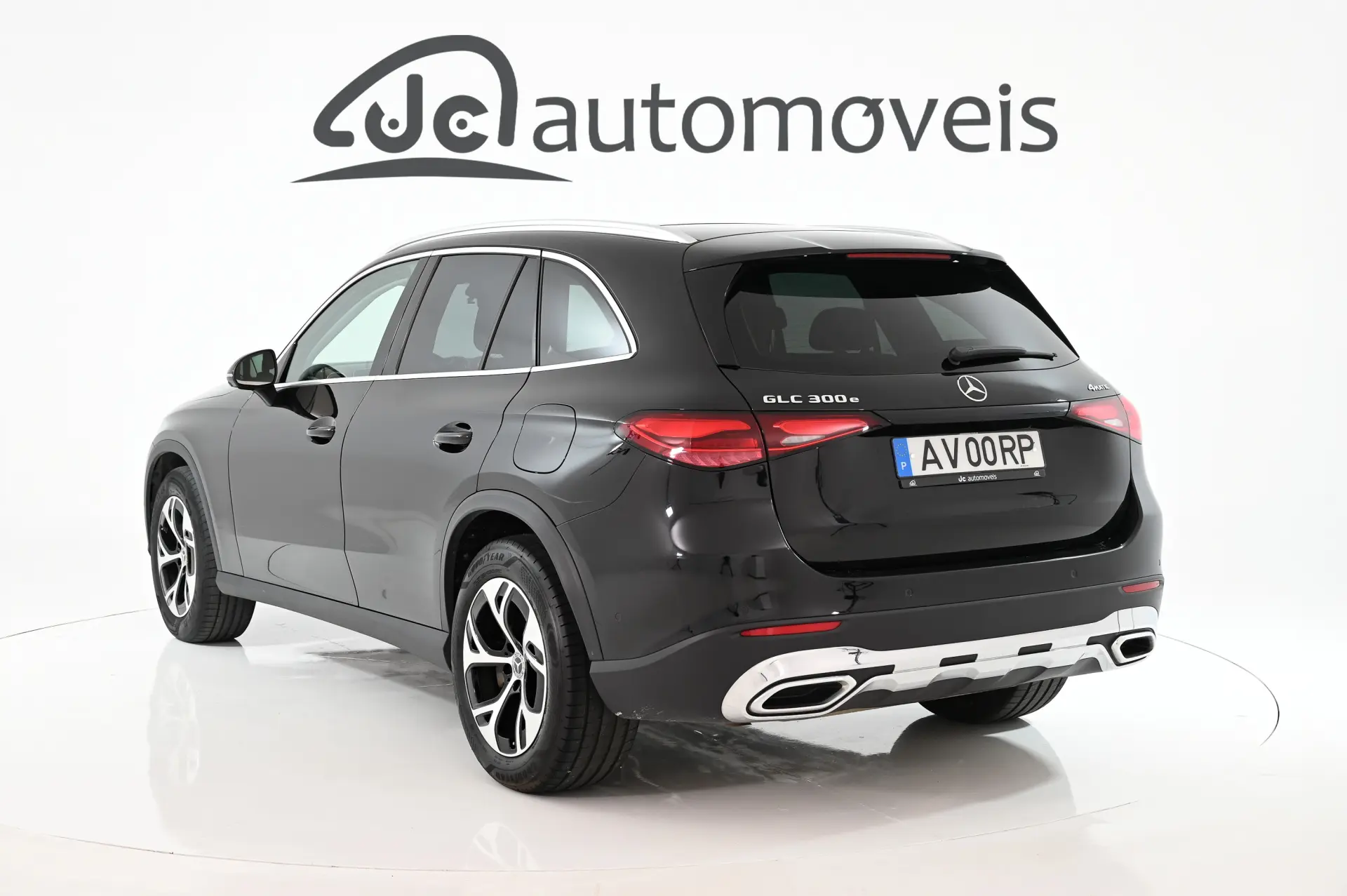 Mercedes-Benz GLC 300 e 4Matic 2
