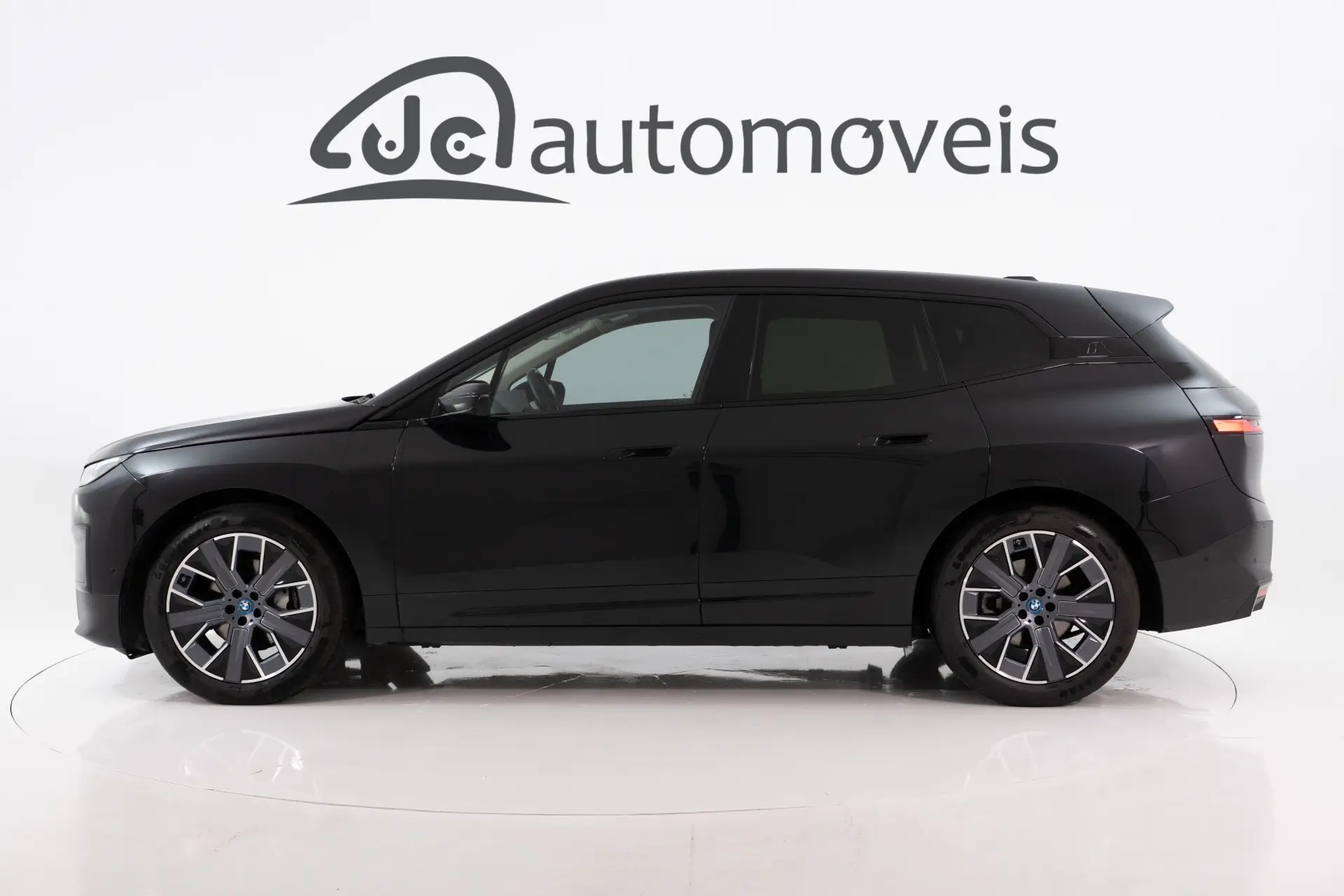 BMW iX xDrive 40 7