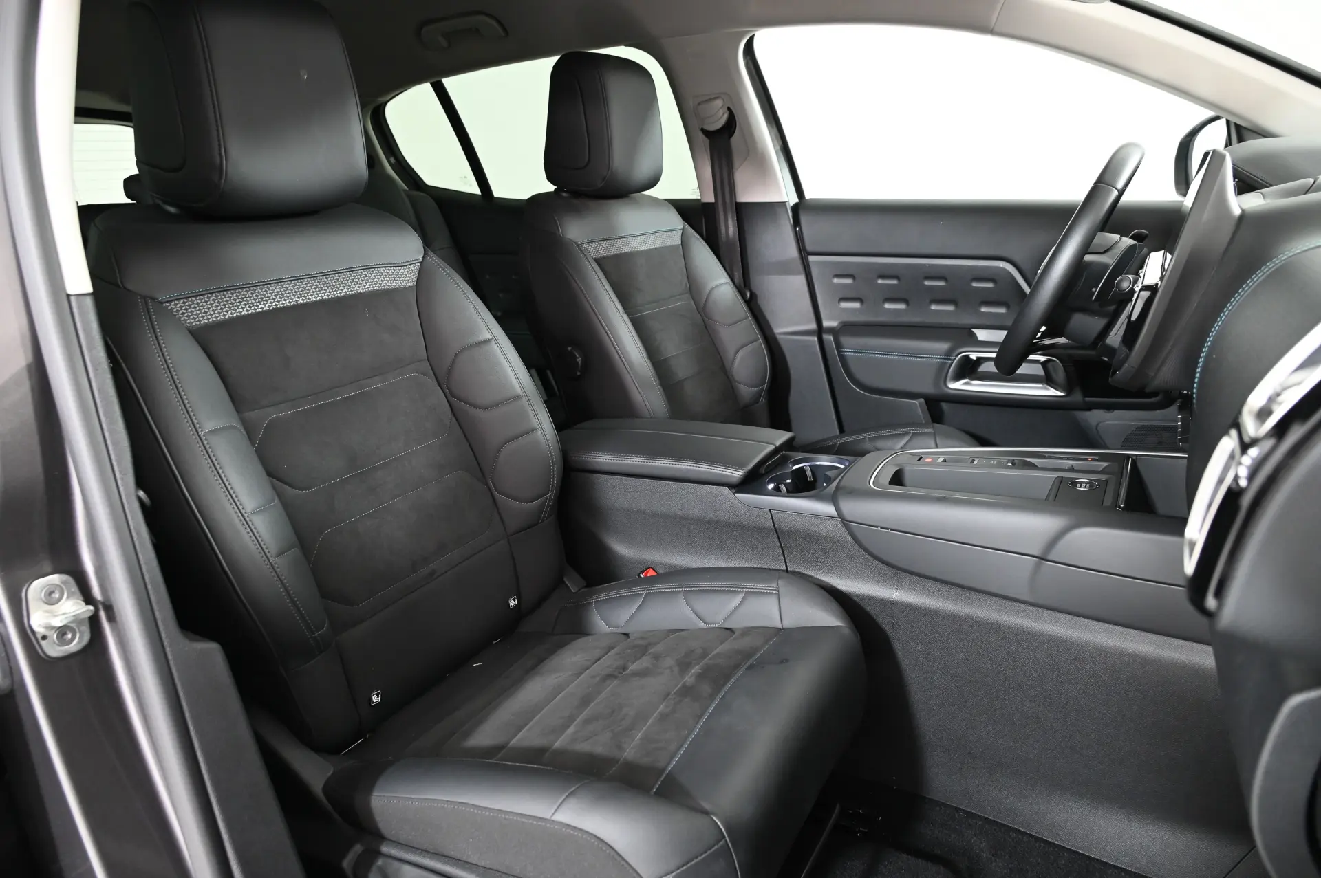 Citroen C5 Aircross 1.6 Hybrid Shine e-EAT8 4
