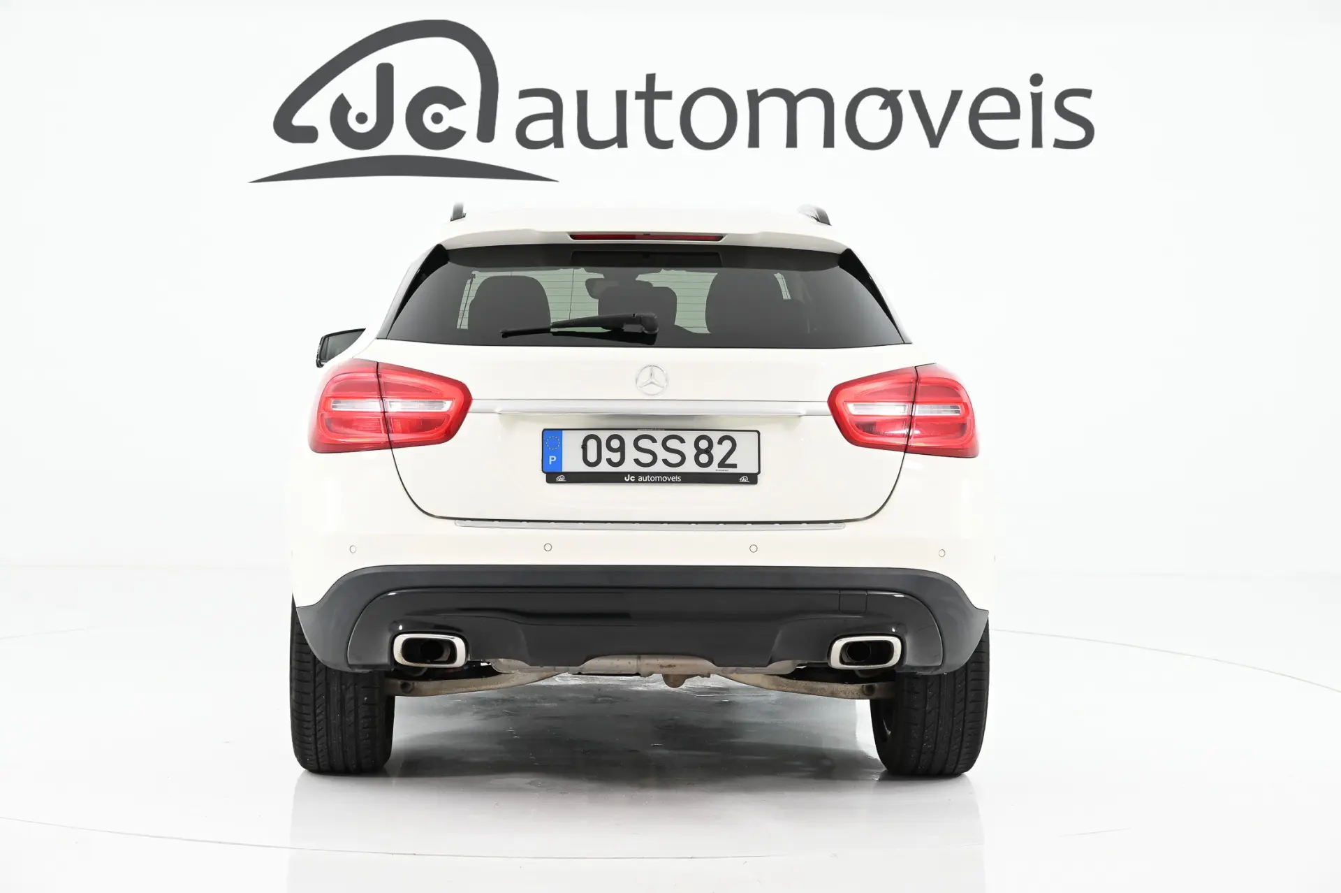 Mercedes-Benz GLA 180 d AMG Line 8