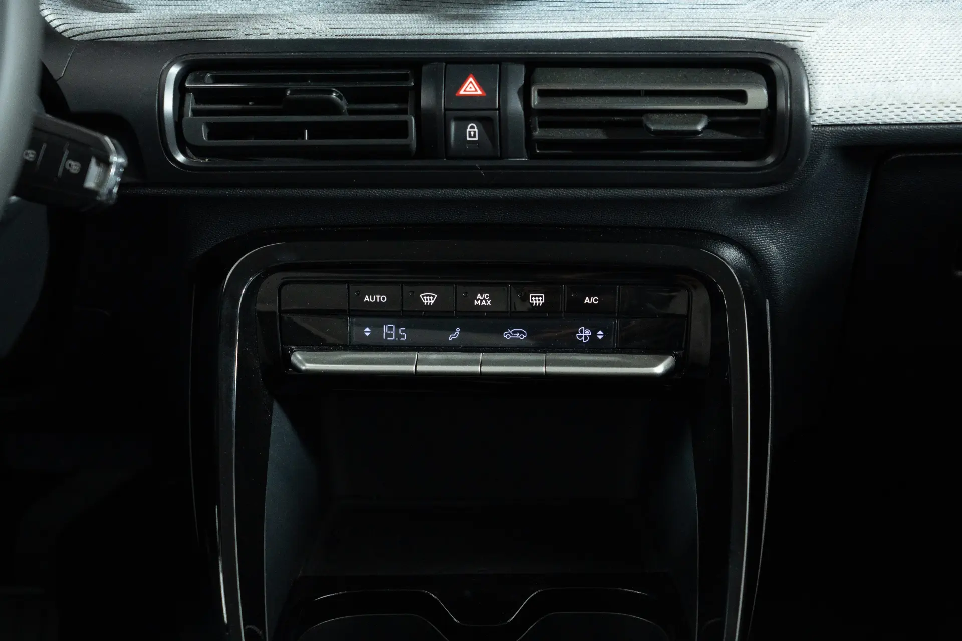 Citroen e-C3 44 kWh Autonomia Conforto Plus 33