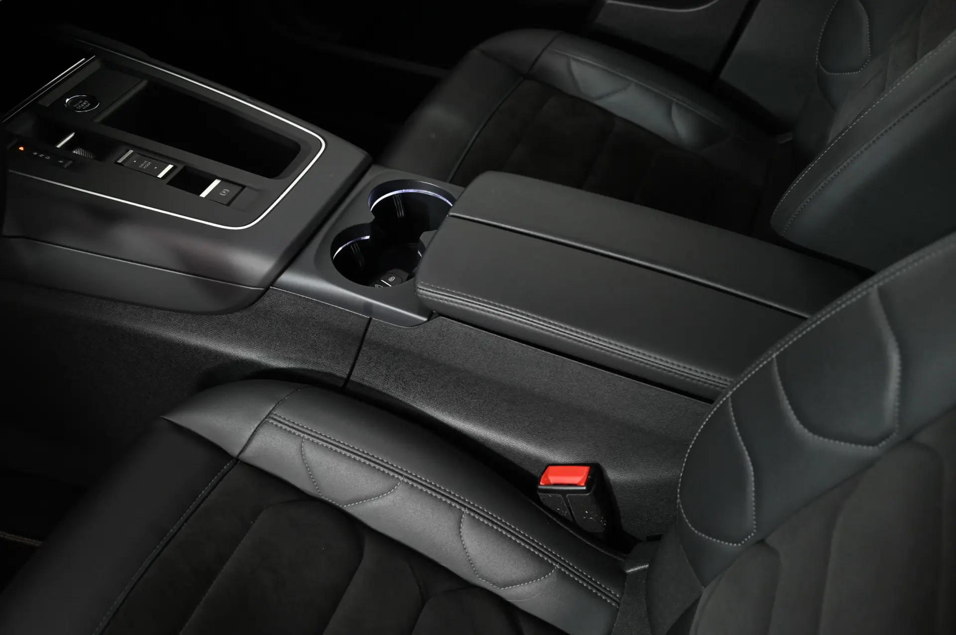 Citroën C5 Aircross 1.6 Hybrid Shine Pack e-EAT8 26